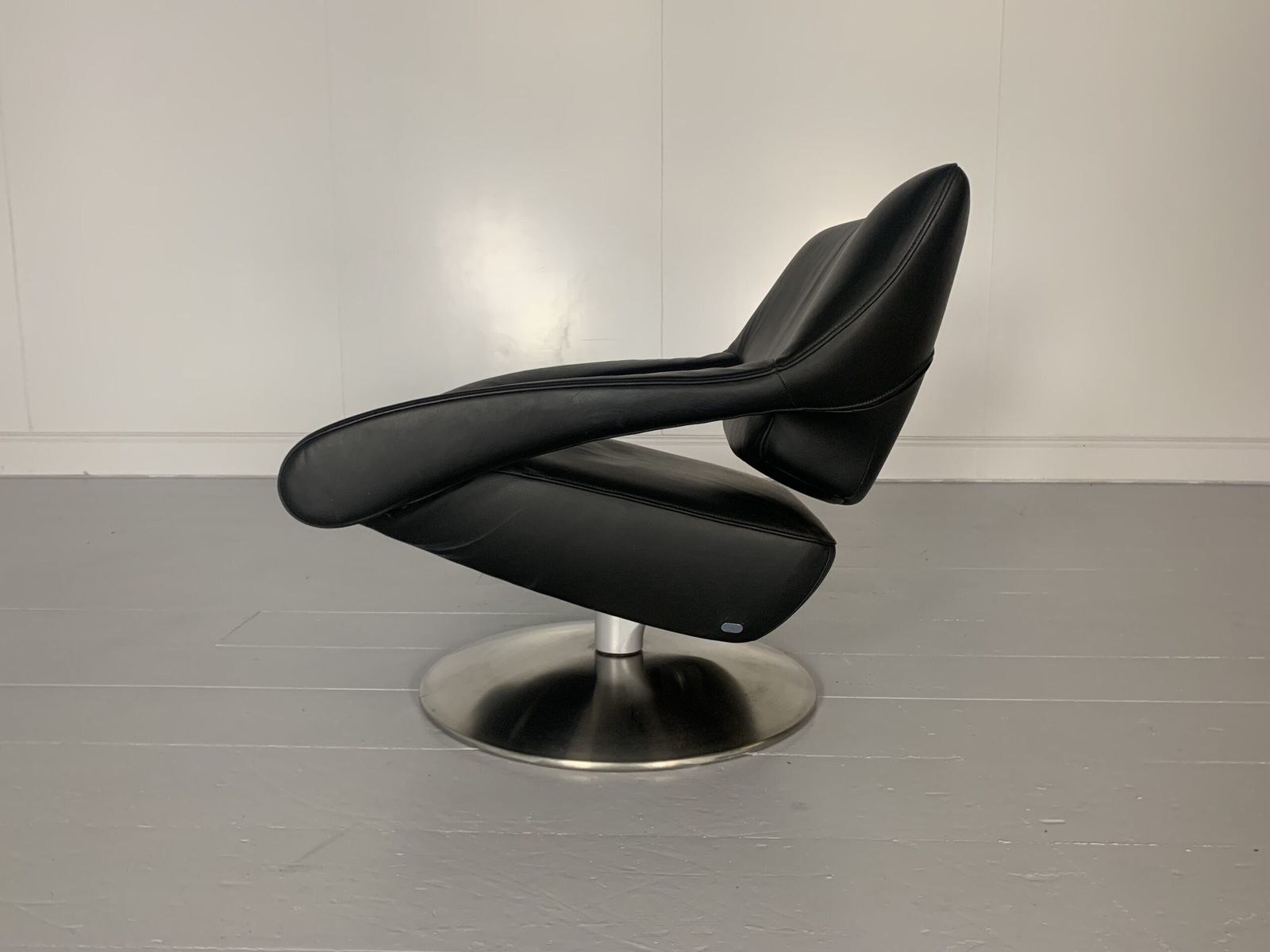 Furniture Pair Of De Sede Ds255/01 Armchairs – In Black Leather photo