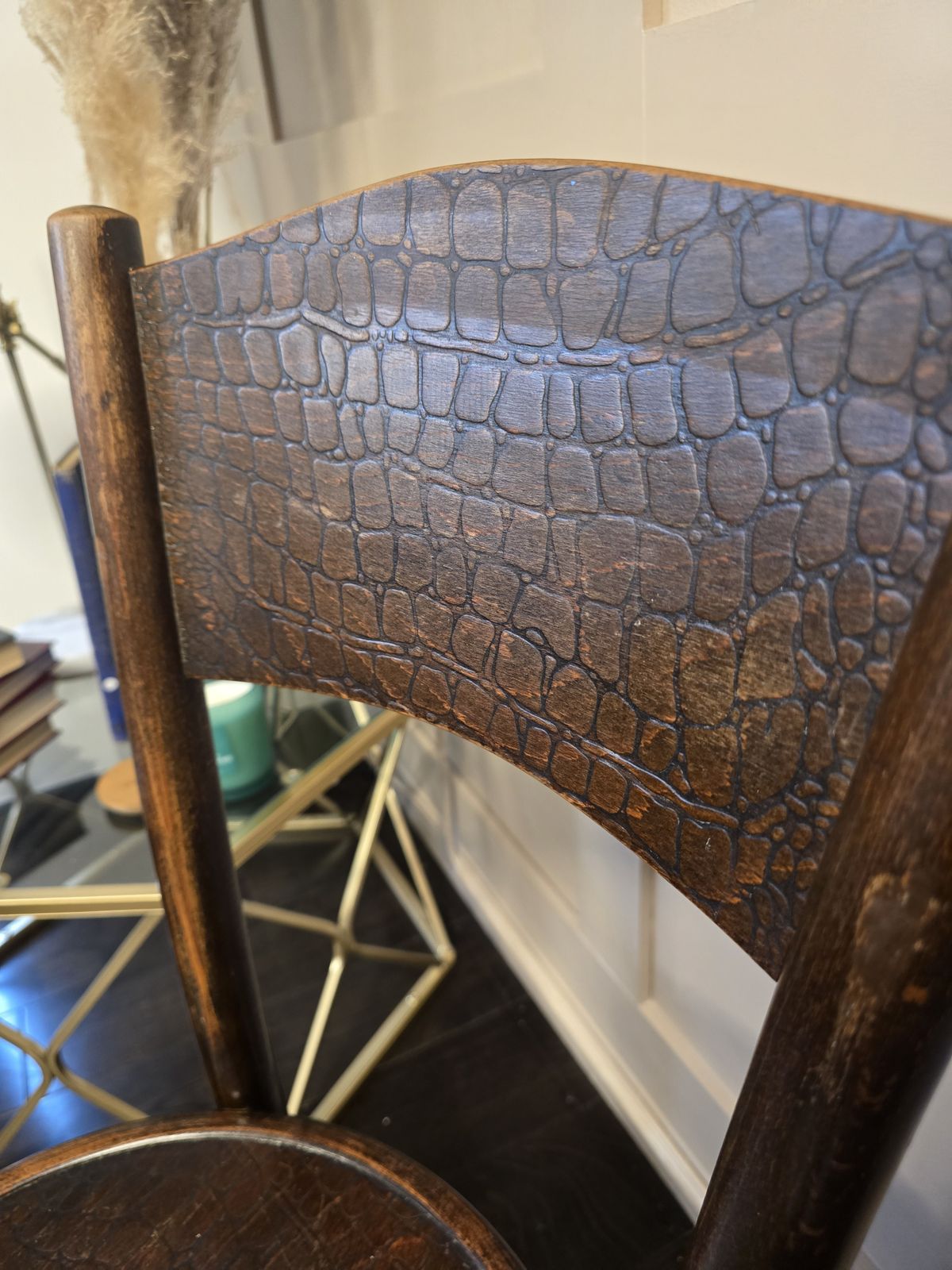 Early 20th Century Mundus & J. & J. Kohn Bentwood Chair With Crocodile Impressed Seat photo vinterior