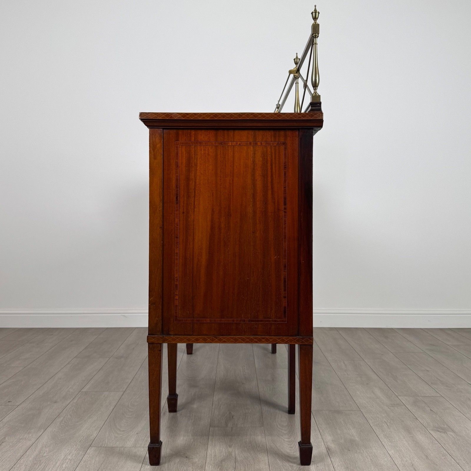 Antique 20th Century Good Quality Inlaid Sideboard In Mahogany photo Furniture