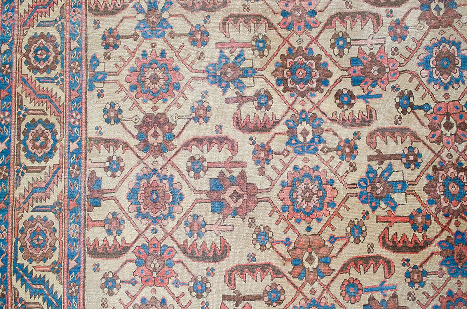 photo furniture Antique Bakhshaysh Carpet 352x300cm