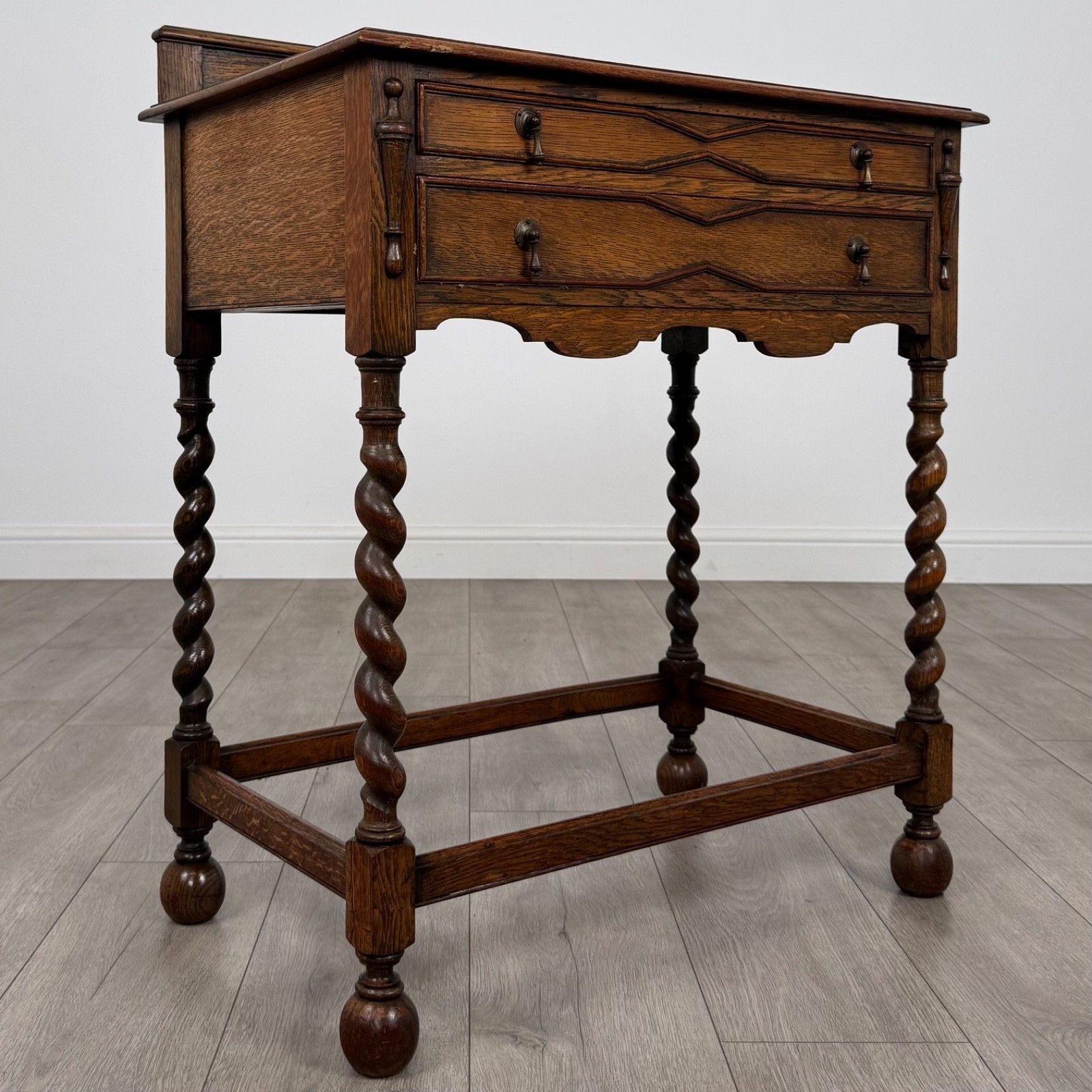 Antique 20th Century Fine Quality Jacobean Side Table In Oak photo vintage