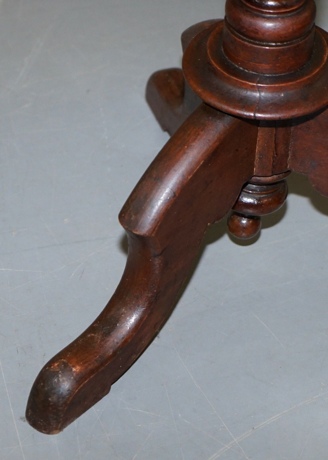 Large Edwardian Period English Solid Oak Side End Lamp Wine Occasional Table photo vinterior
