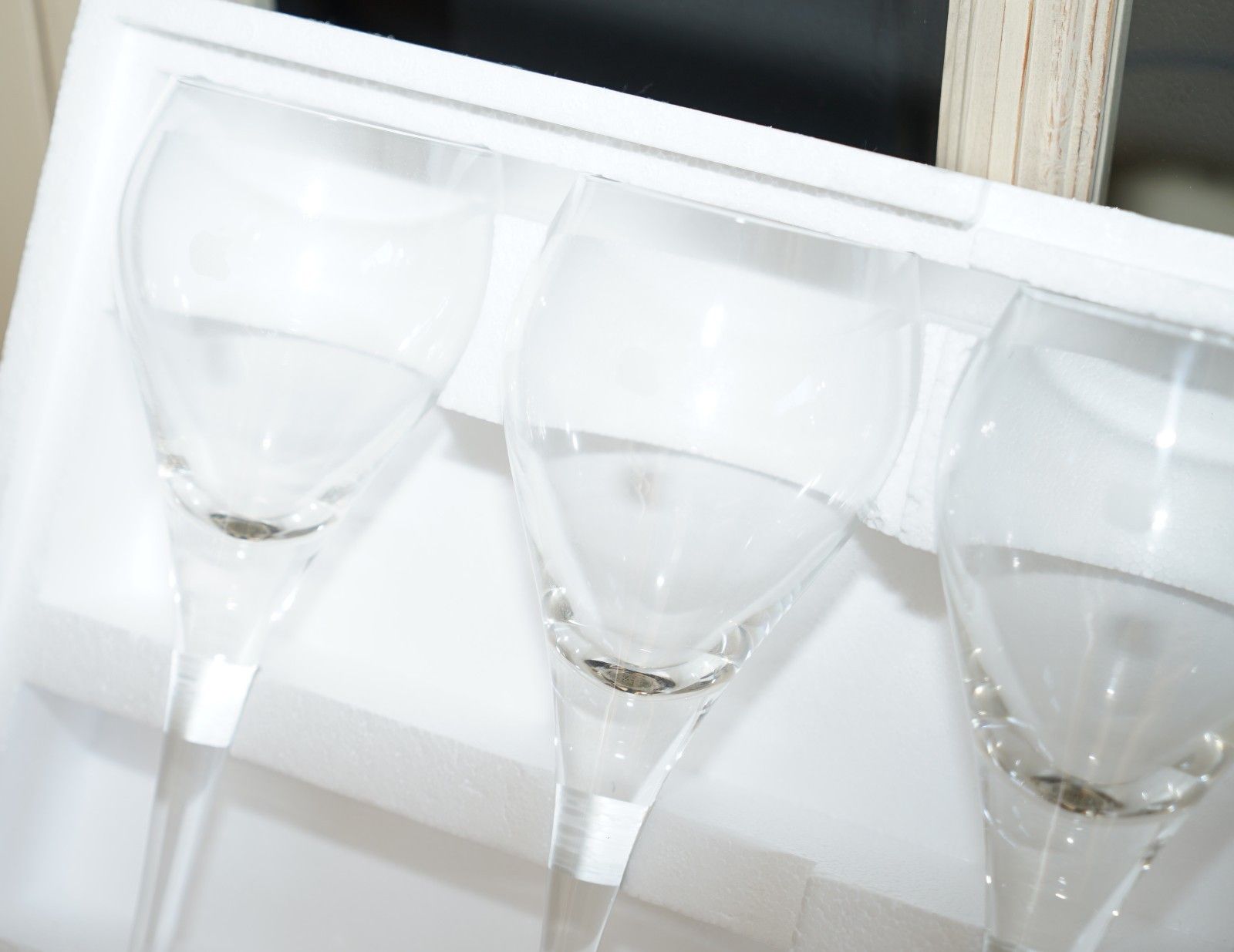 Home Decor Set Of Very Rare 1982 Apple Computers Glasses Celebrating 1 Billion Dollar Sales photo