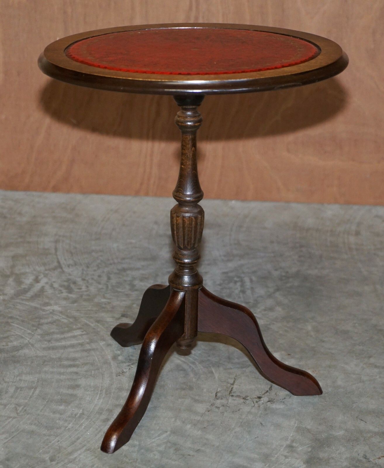 Furniture Vintage Mahogany Oxblood Tripod Side End Lamp Wine Table Hand Made In England photo
