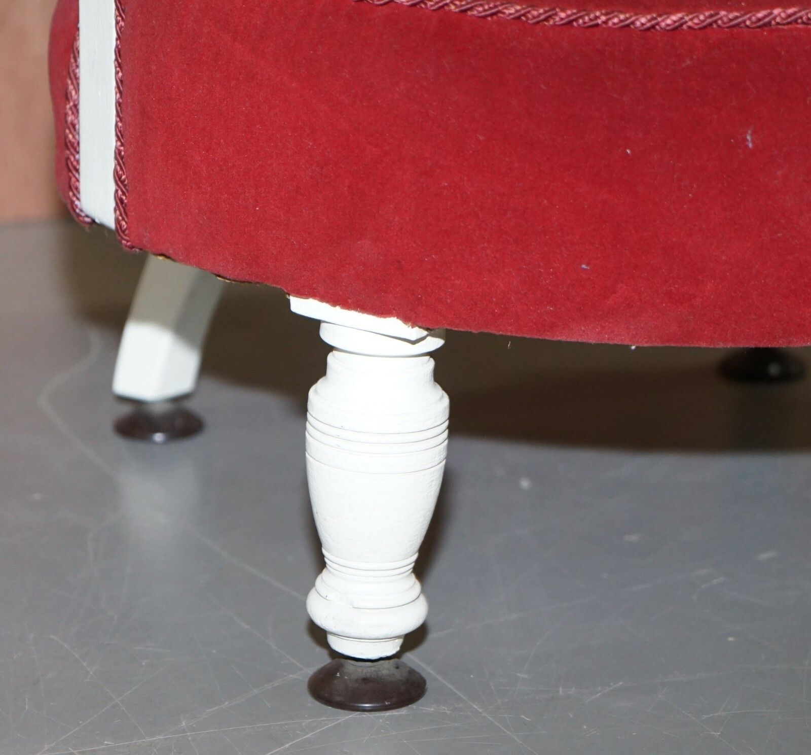 Victorian Red Velvet Upholstered Oak Framed Small Captains Occasional Armchair photo vintage