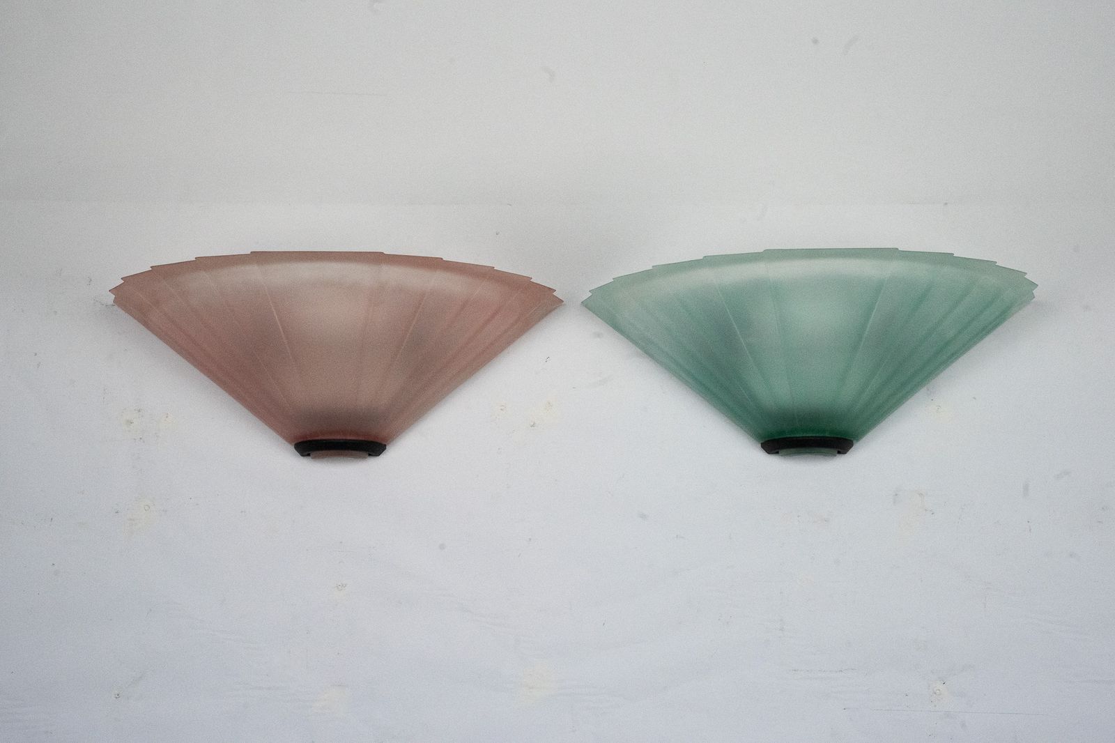 Pair Of De Majo Sconces In Thick Pink And Green Murano Glass. Italy 1980s photo vintage