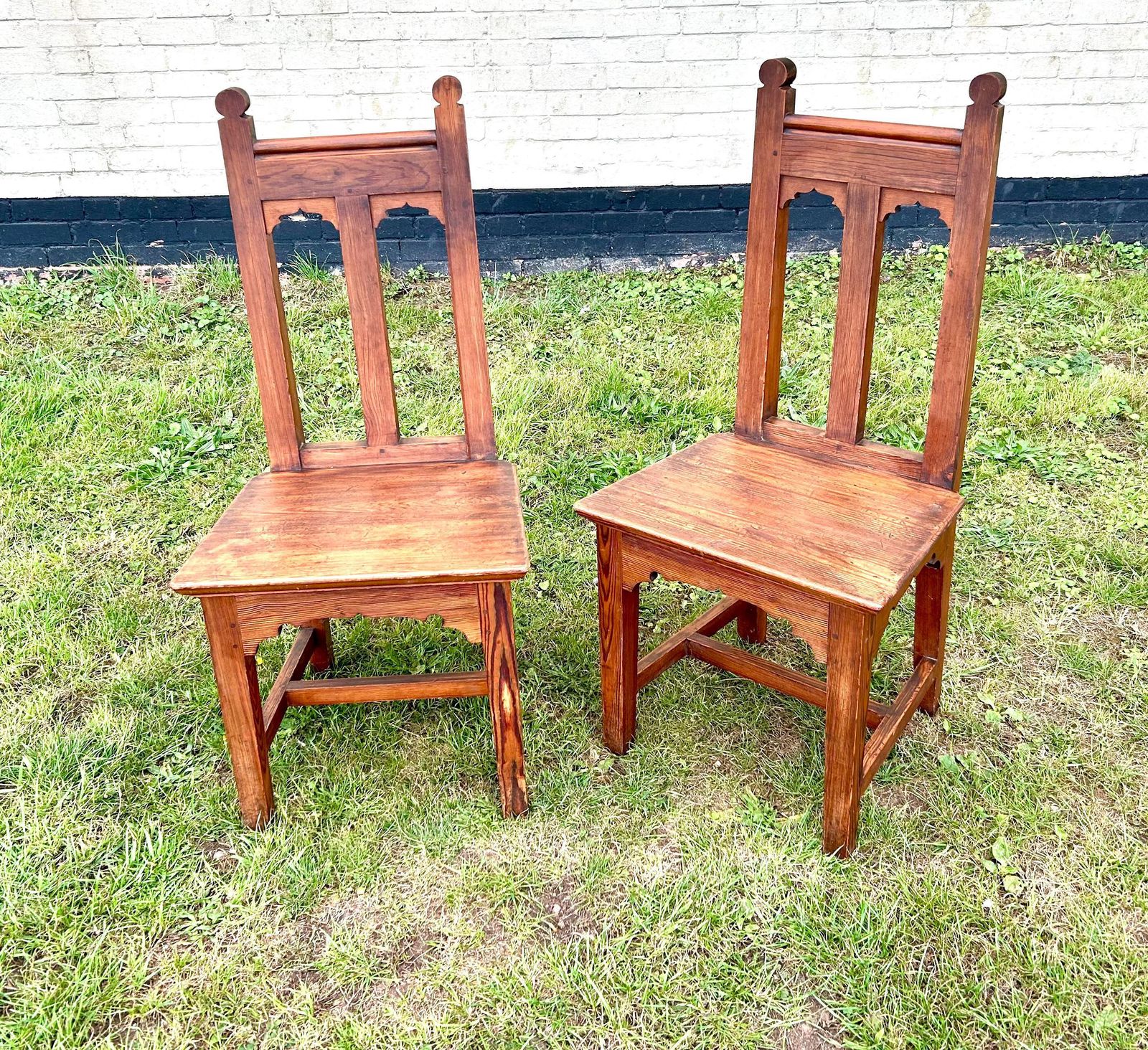Pair Of Pitch Pine Gothic Antique Chapel Church Chairs Vintage Altar Industrial Retro Kitchen Dining Old Wooden Wedding