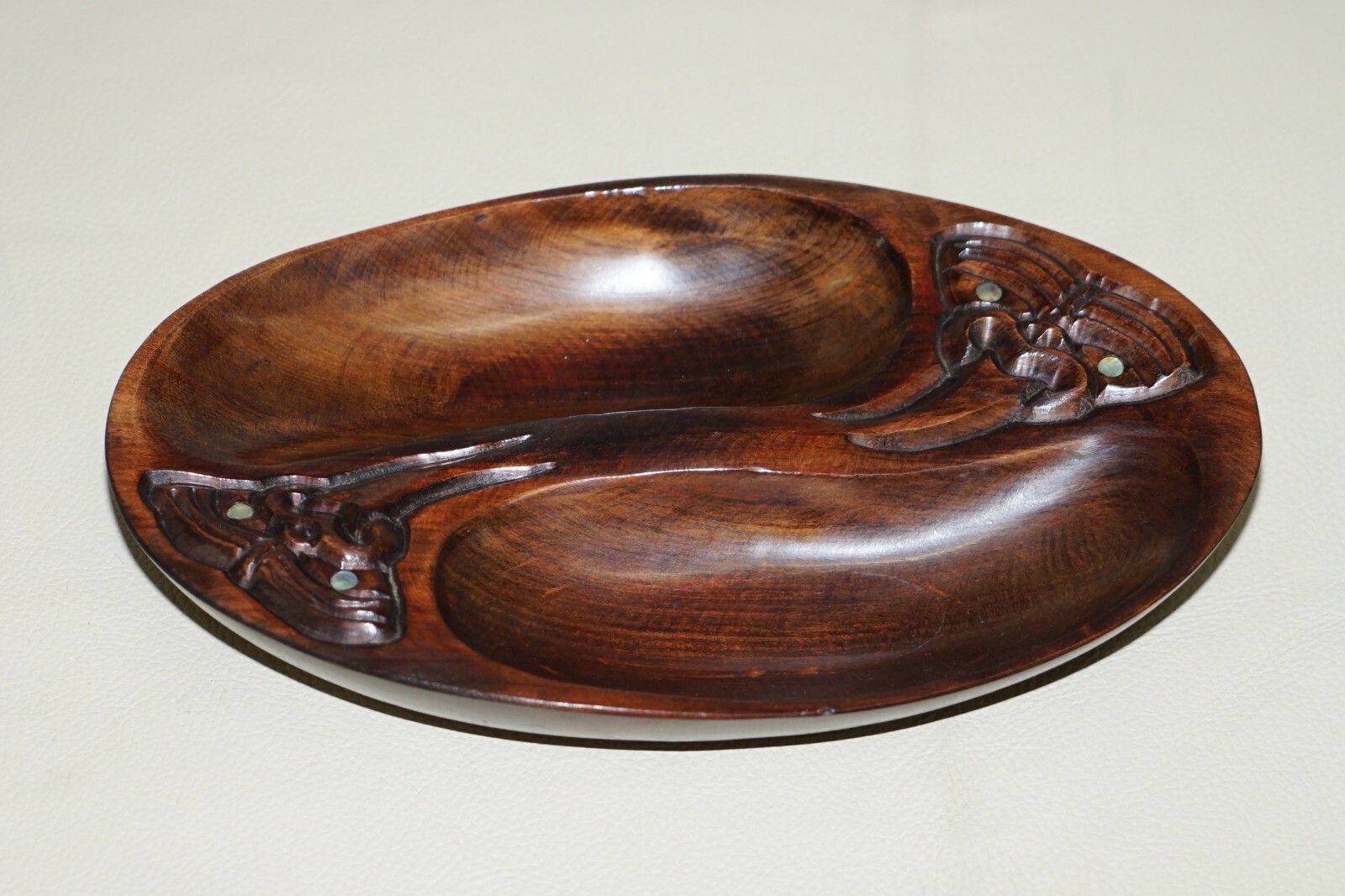 Hand Carved In New Zealand Wood Carved Ltd Mother Of Pearl Eyes Trinket Bowl photo for sale