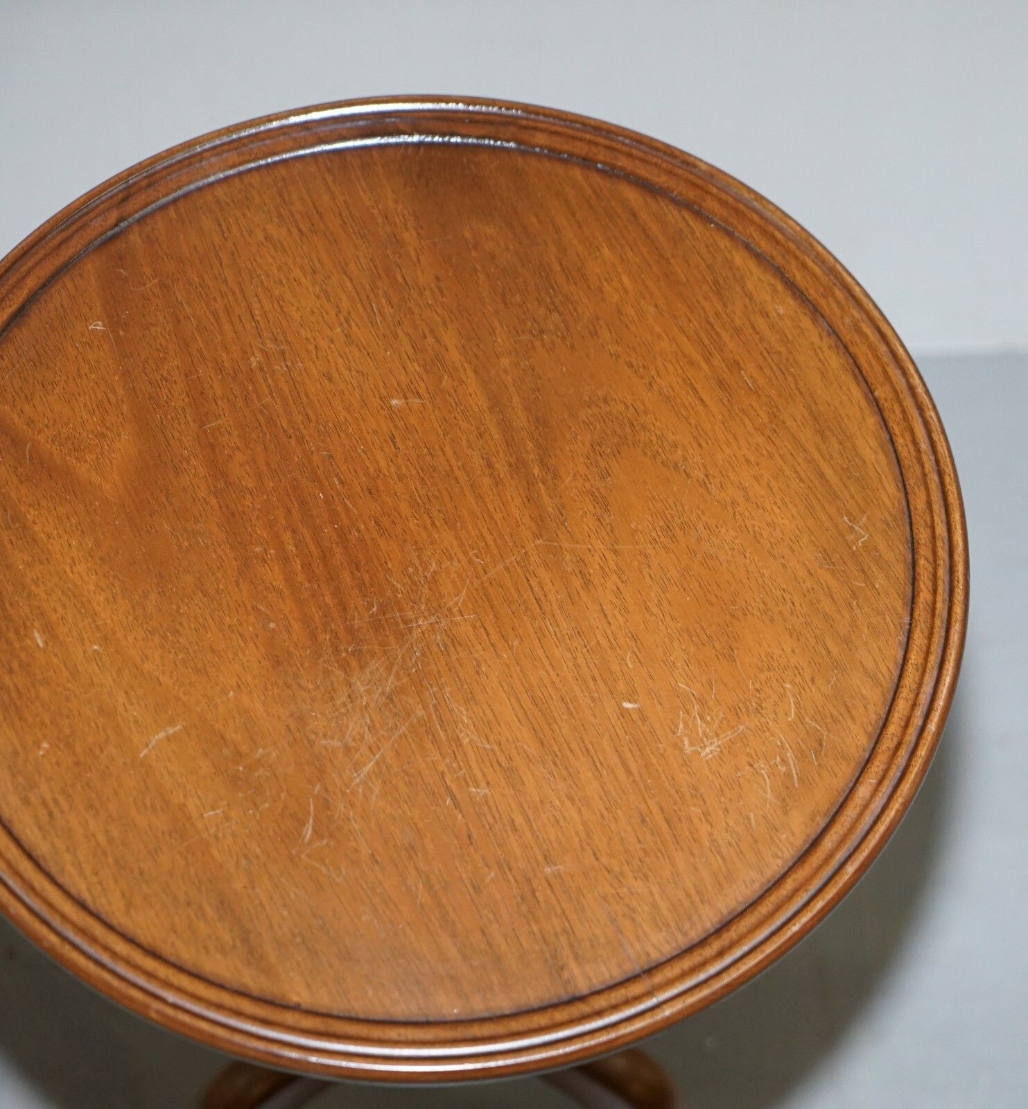 Elegant Vintage Mahogany Tripod Lamp Side End Wine Occasional Table Bowed Top photo 175.0