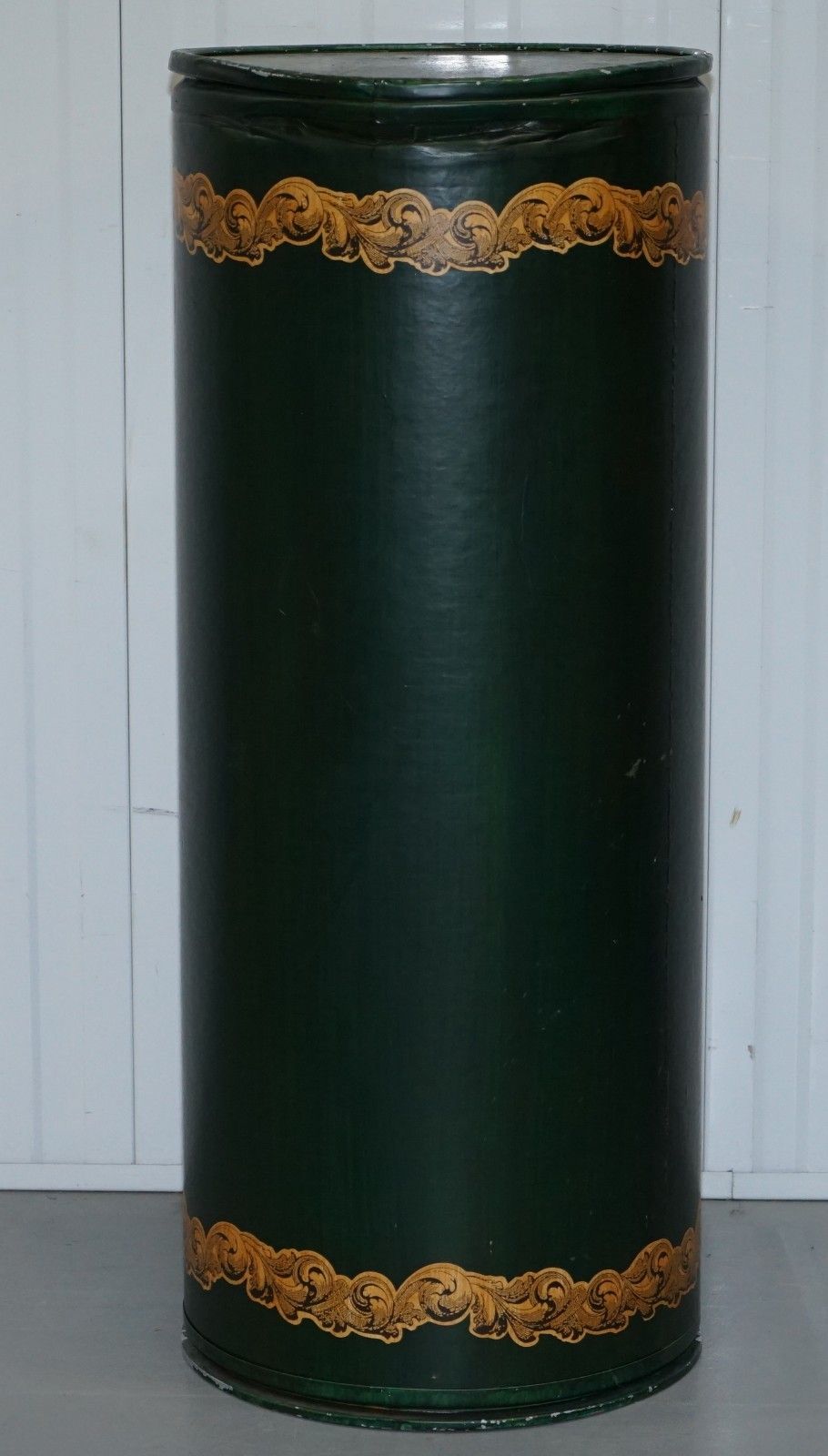 Large Irish Green Pedestal Drum Stand With Picture Of A Victorian Lady On photo vintage
