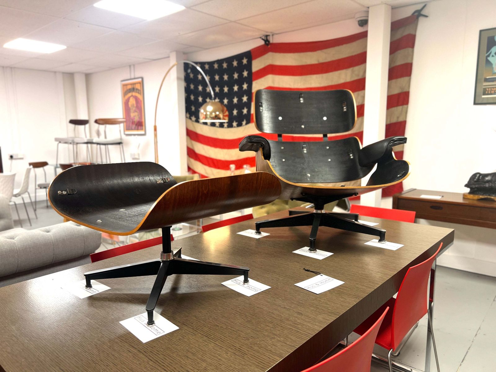 photo vintage Charles And Ray Eames For Herman Miller, Lounge Chair And Ottoman, 1979