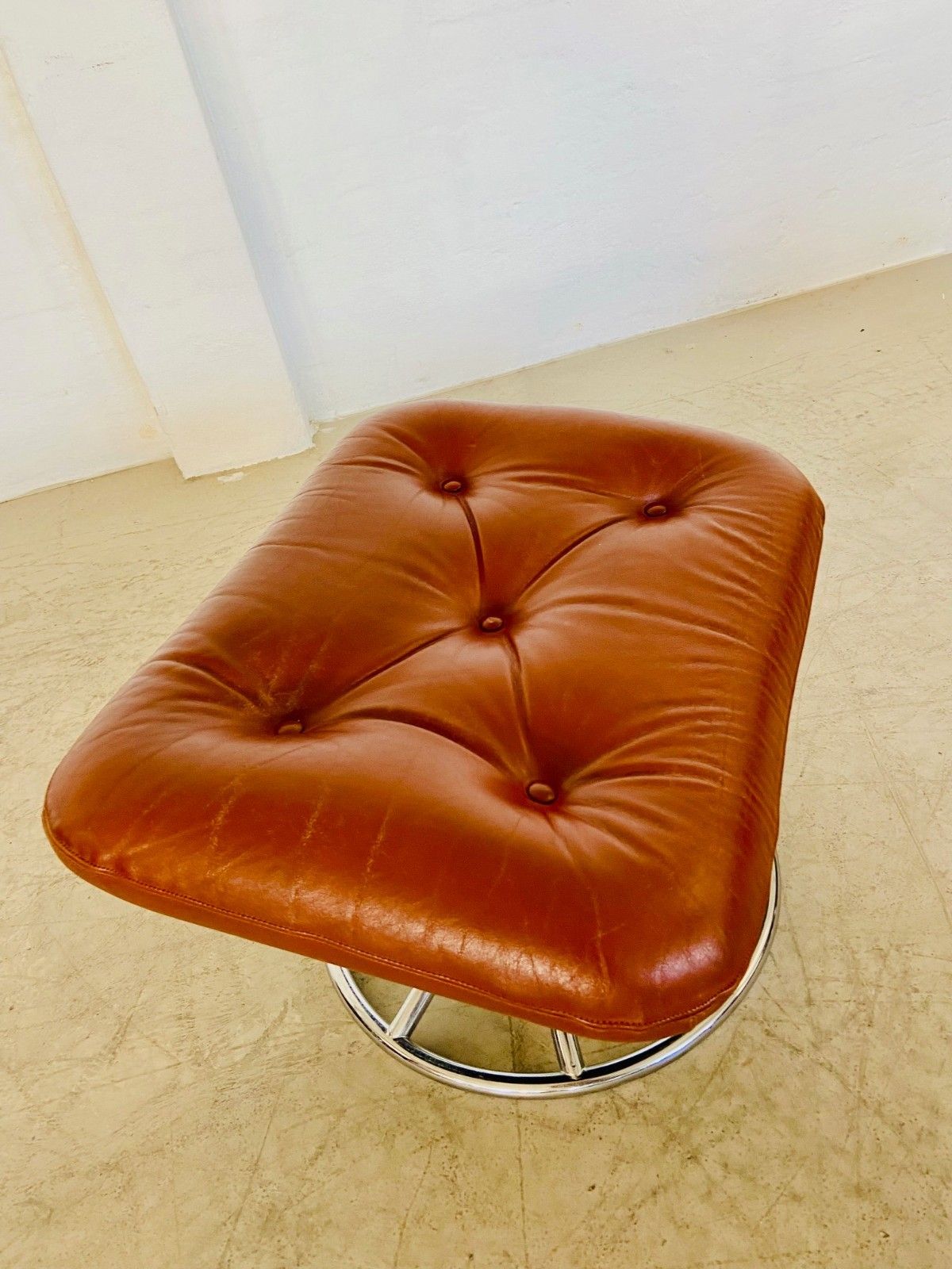 Vintage Scandinavian  Ekornes Leather Footstool  Ottoman  Cognac Leather. photo Furniture