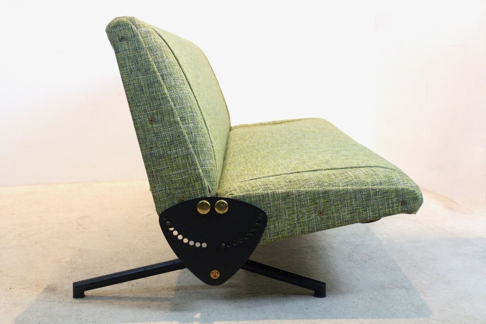 8879.0 Osvaldo Borsani For Tecno — D70 Sofa Daybed, Italy, 1954 photo