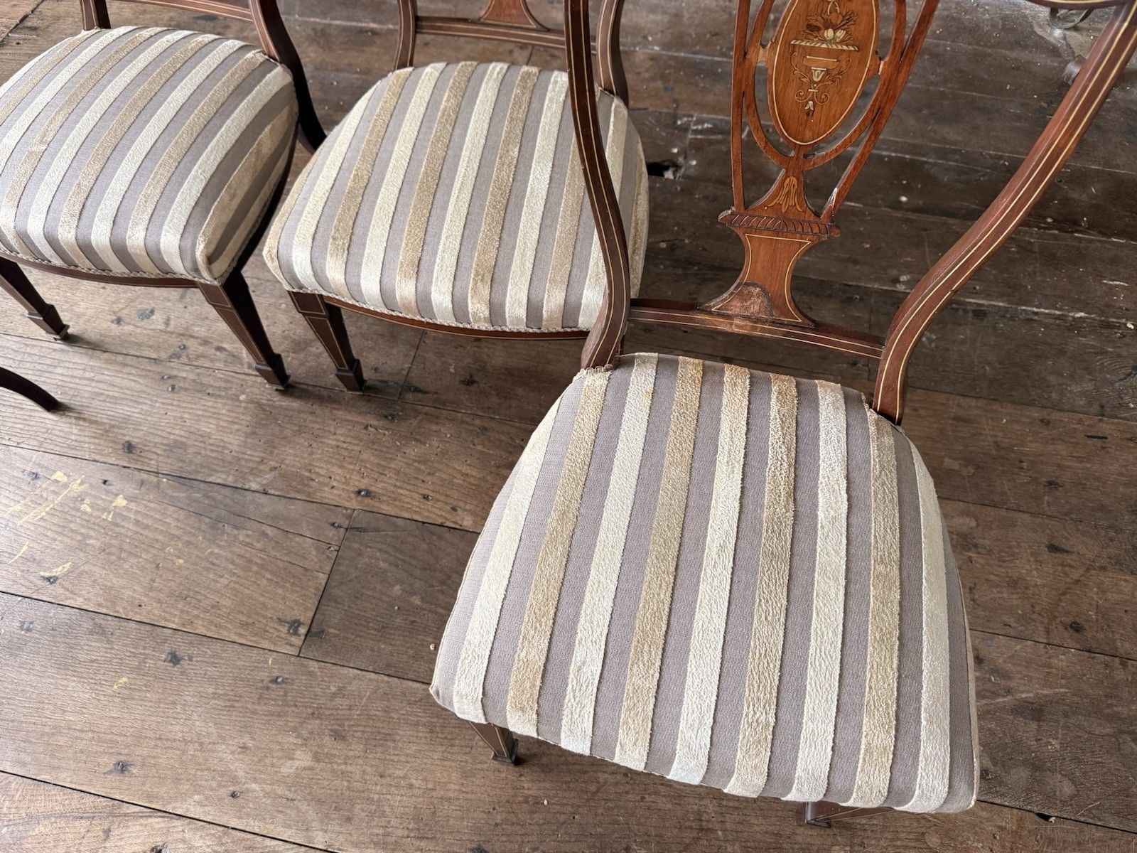 photo furniture Set Of 4 Antique Edwardian Rosewood Mahogany Sand Velvet Inlaid Marquetry Chairs