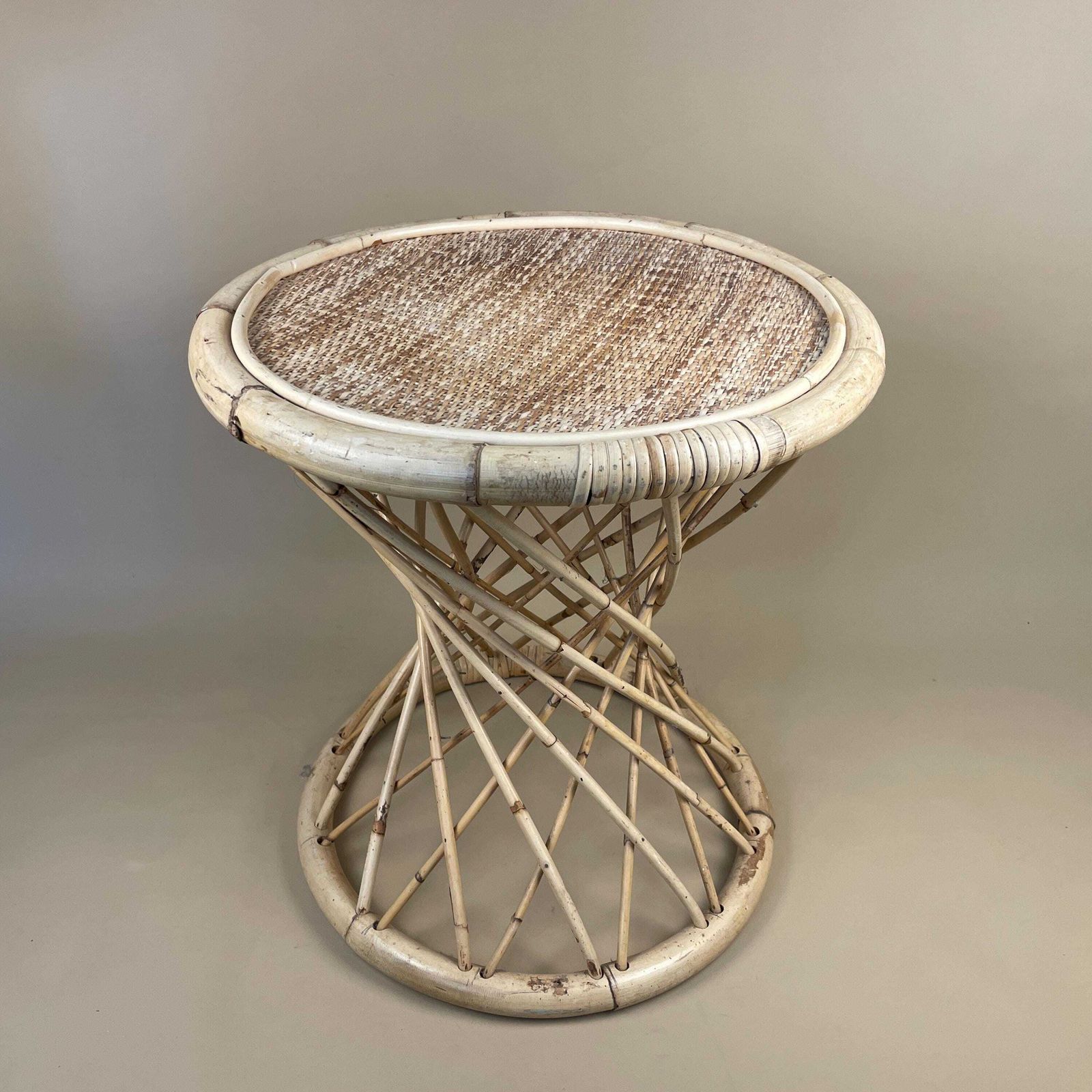Vintage Bamboo Coffee Table Round Twisted Base Circle Woven Rattan Top Retro Rustic Living Room Lounge 20th Century Decorative Bohemian