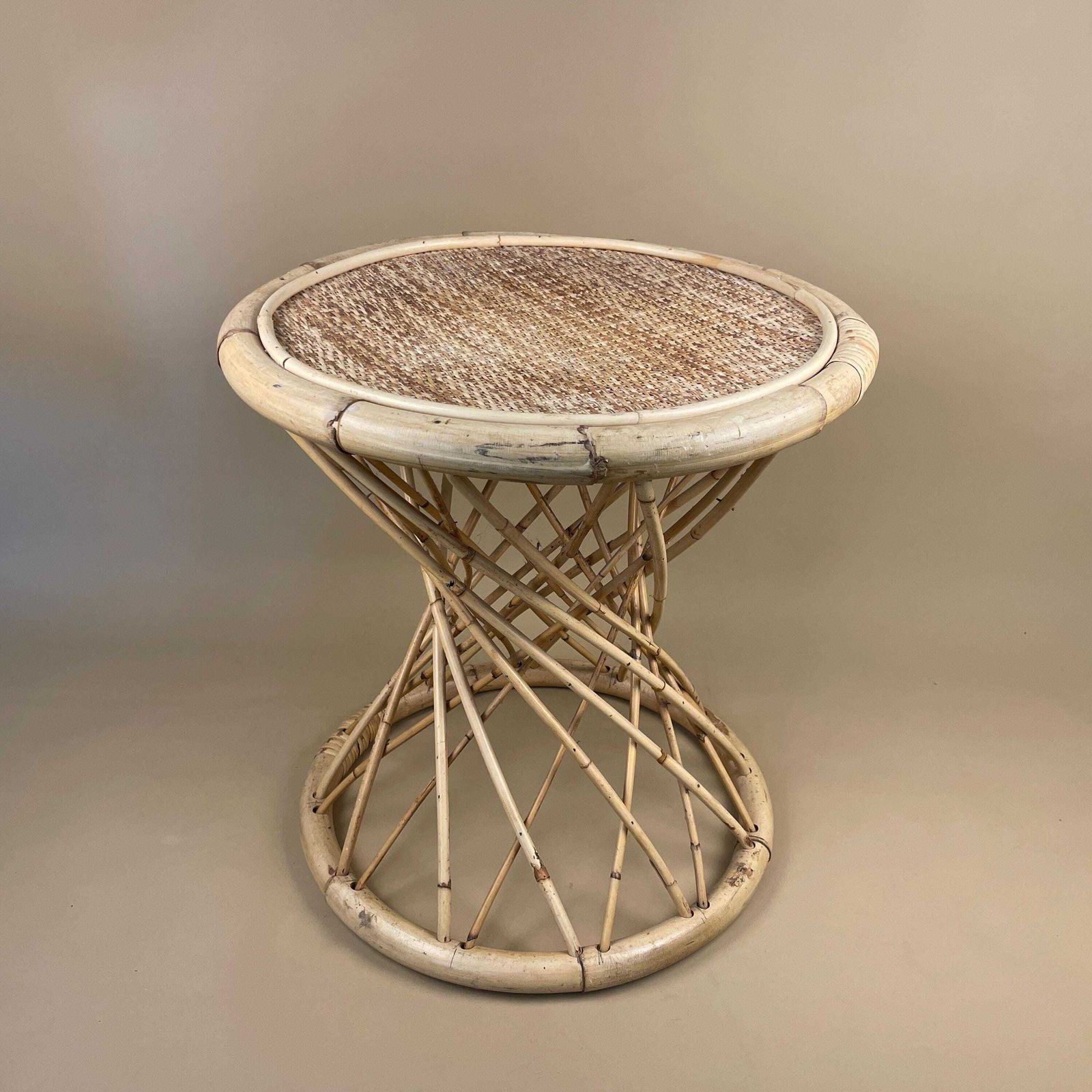 Vintage Bamboo Coffee Table Round Twisted Base Circle Woven Rattan Top Retro Rustic Living Room Lounge 20th Century Decorative Bohemian photo furniture