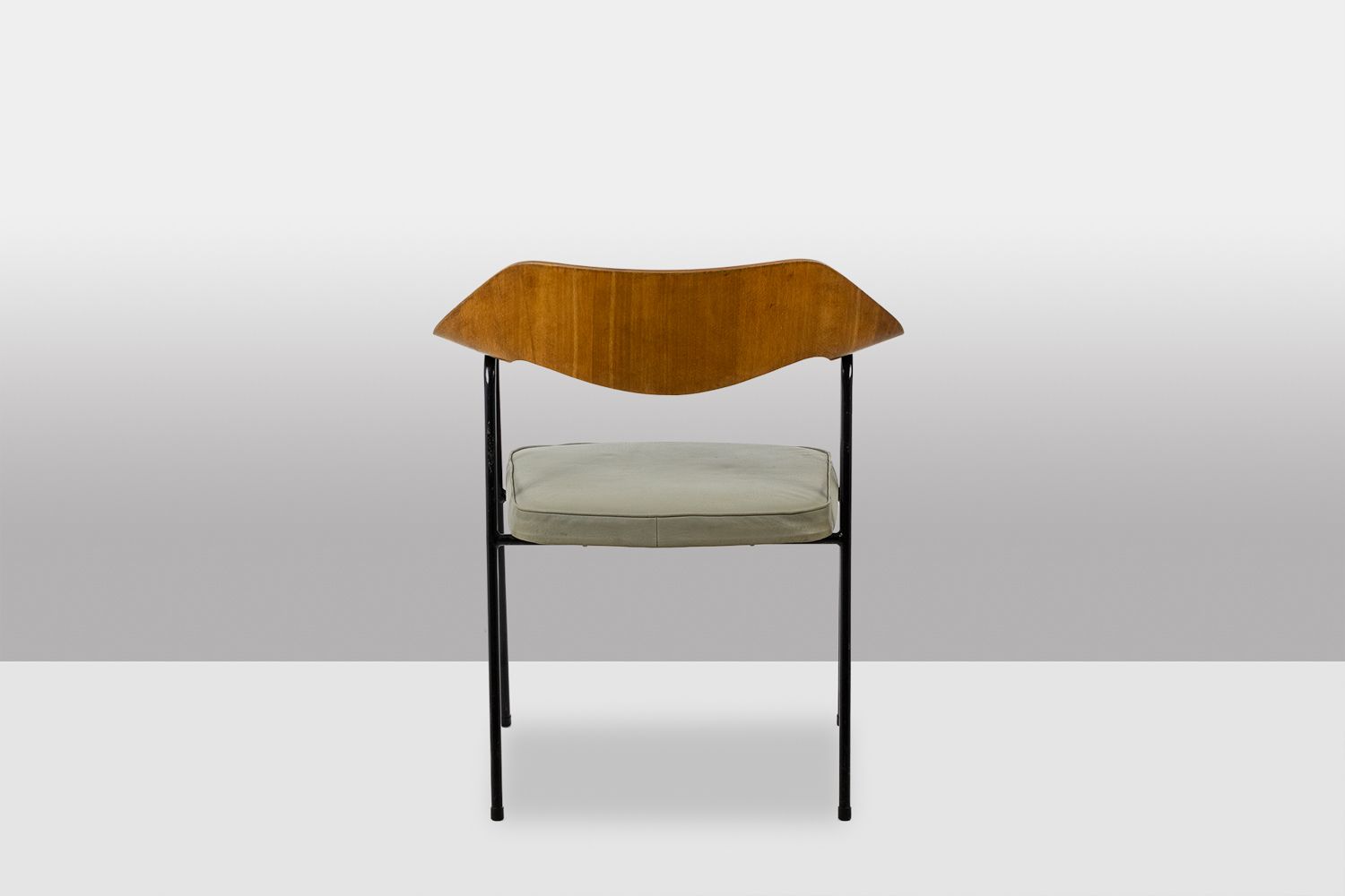 Robin Day. Thermoformed Wood Office Chair. Airborne, Circa 1950–60. photo buy