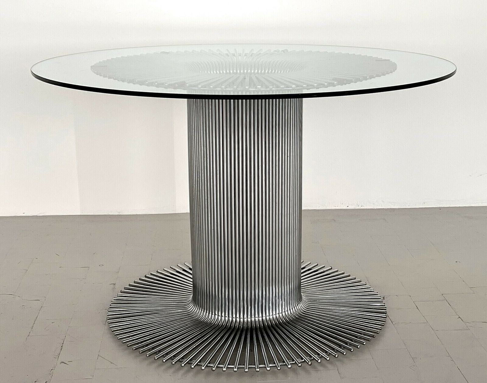 photo furniture Italian Pedestal Dining Table In Chrome And Glass By Gastone Rinaldi, 1960s