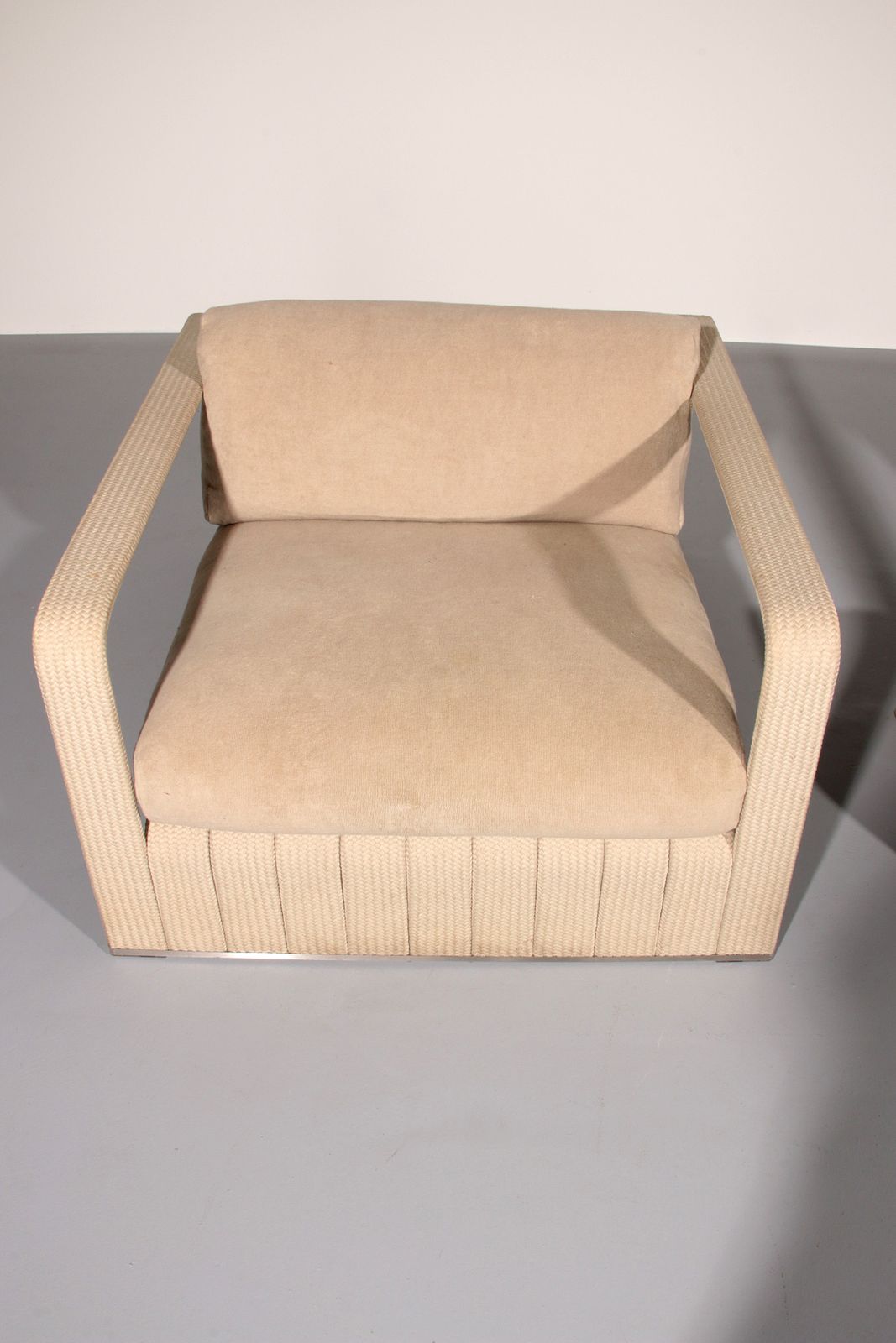 Paola Lenti Lounge Chairs And Table Frame Your Comfort. photo 4800.0