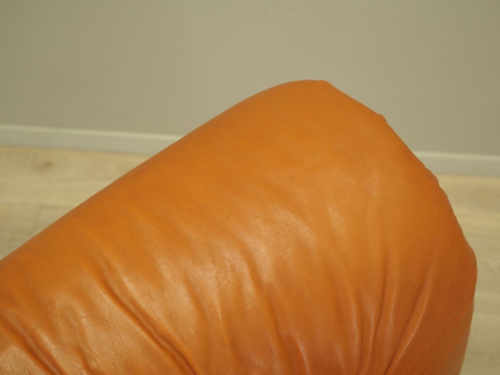 1299.0 Rode Fauteuil, Italiaans Design, Jaren 1970, Productie: Italië photo