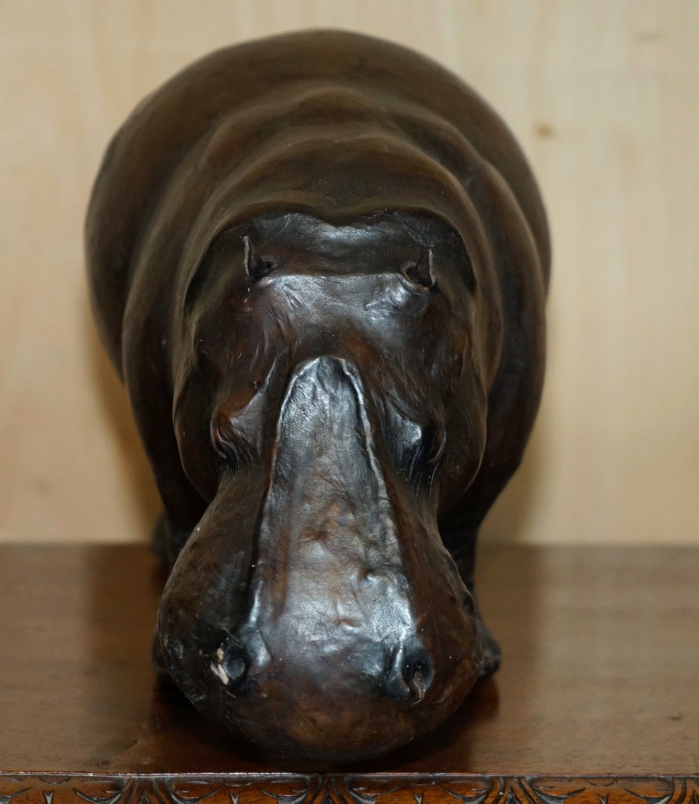 Pair Of Liberty's Omersa Mother & Calf Leather Hippopotamus Footstool Hippo's photo vinterior