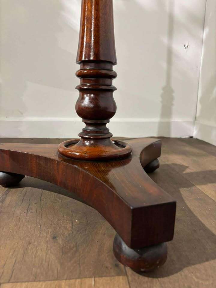 Regency Mahogany Adjustable Pole Screen photo buy