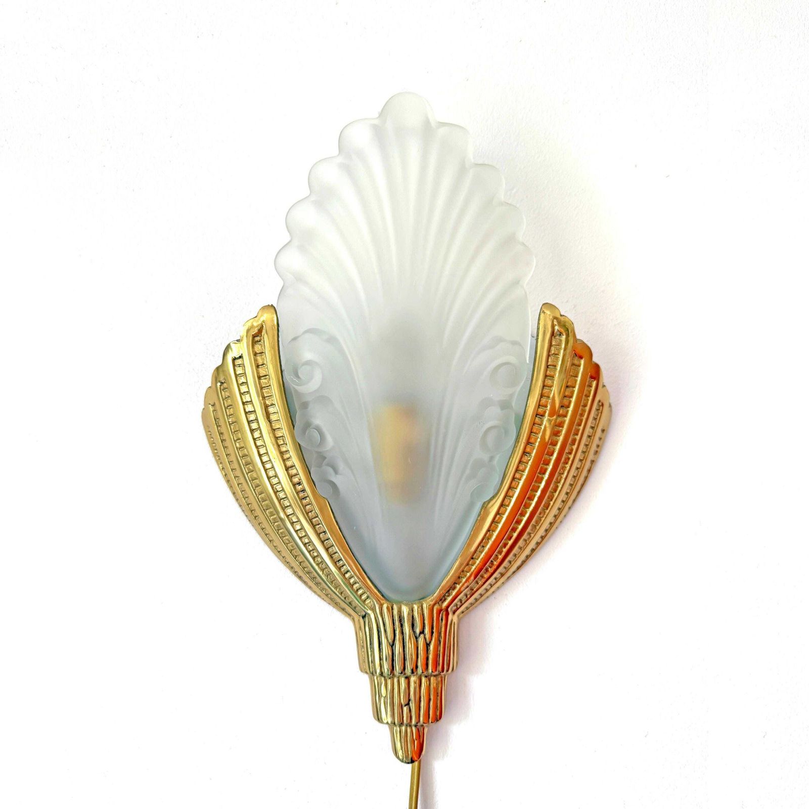 Art Deco Style Wall Sconce Attributed To Marcel Hudry & Val Saint Lambert