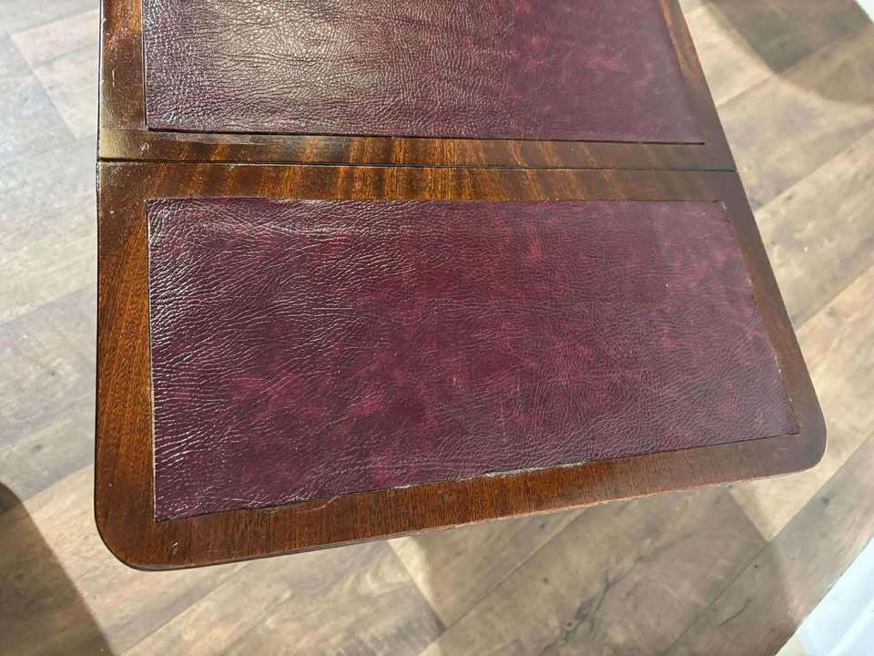 photo furniture Regency Style Drop Leaf Table