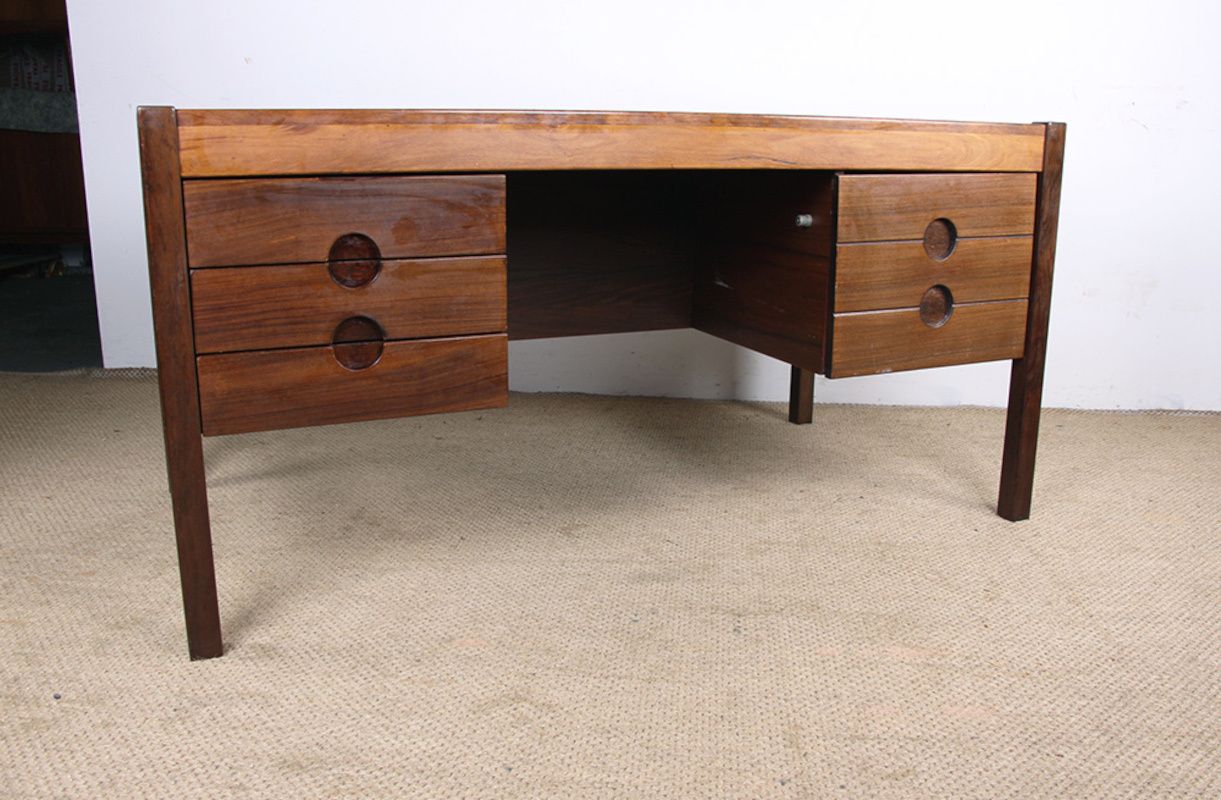 photo vinterior Large Danish Rosewood Executive Desk By Christian Linneberg 1960.