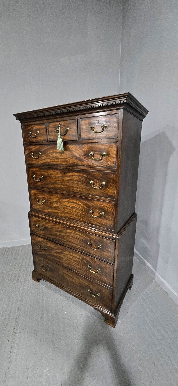 Super Georgian Mahogany Chest On Chest Of Drawers photo vinterior