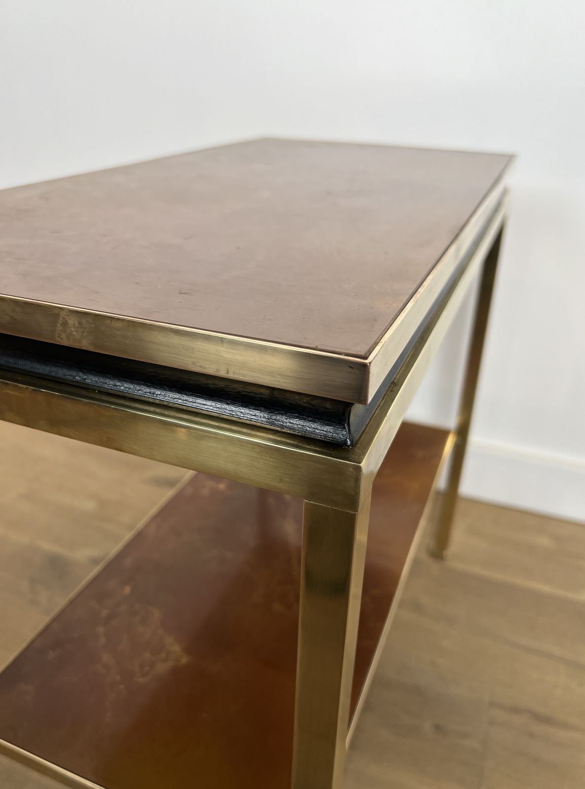 photo vintage Brass, Black Lacquered Metal And Amber Celluloid Top Side Table By Guy Lefèvre For Maison Jansen
