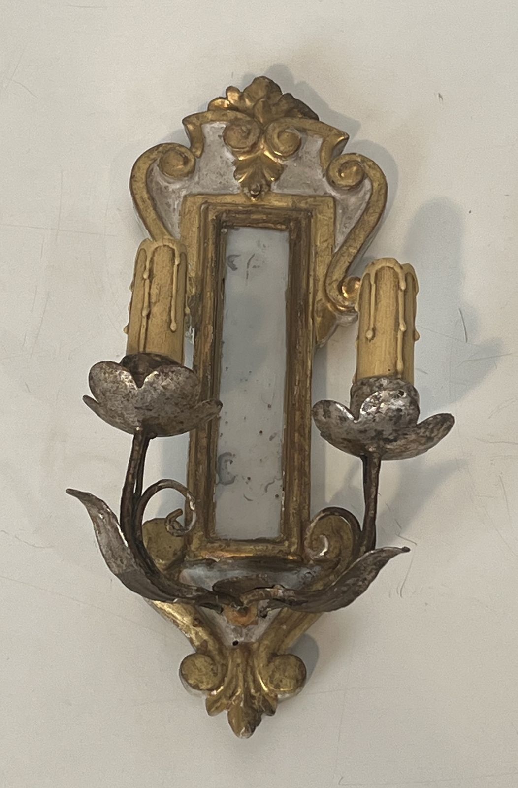 Pair Of Wall Lights In Carved Wood And Silver And Gold Patinated Metal With A Mirror In The Center photo Home Decor