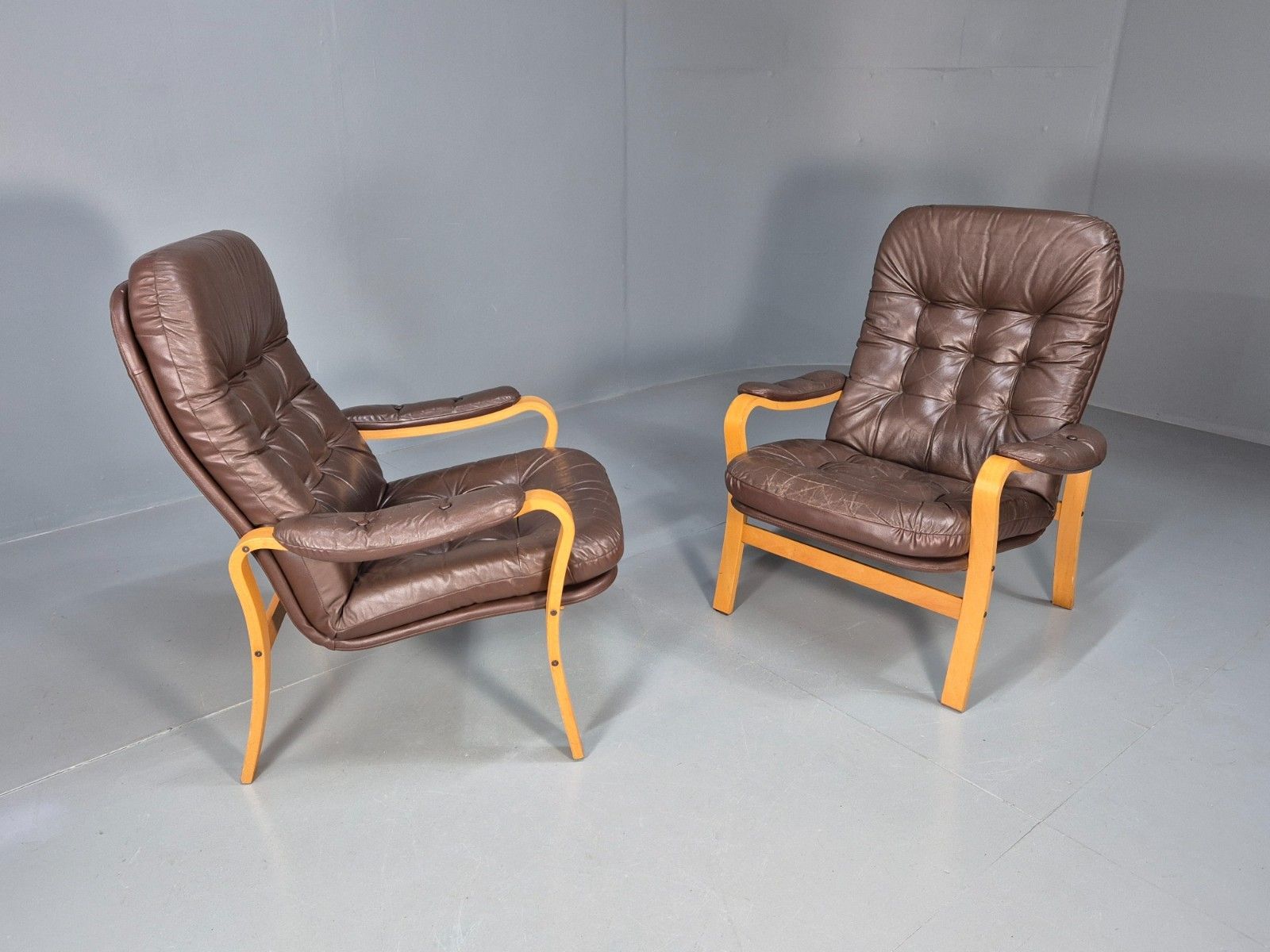 photo buy 2 Vintage Danish Lounge Chairs Leather And Bentwood 1980s Retro Mcm Eb8690 Mben