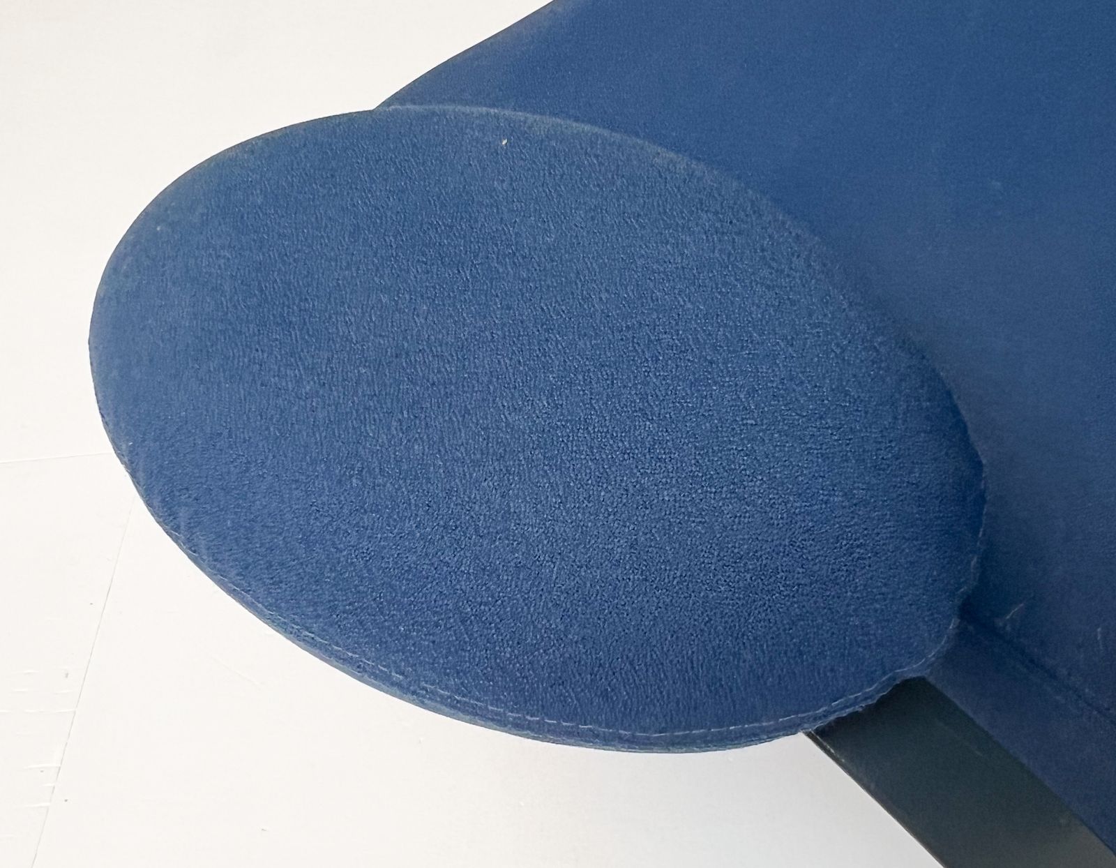 photo for sale Orbit Sofa By Artifort, 1990’s