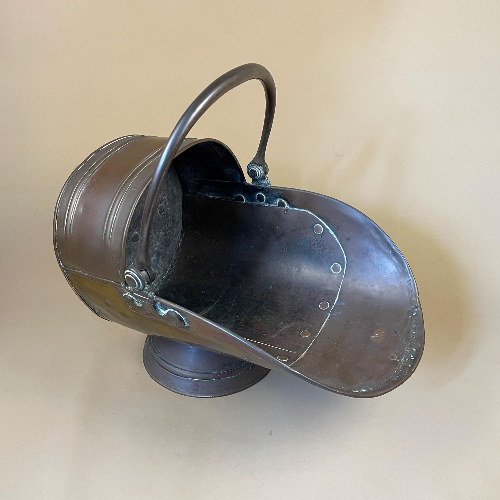 Antique Metal Copper Coal Bucket Fireside Scuttle Handle Vintage Fireplace Decor Farmhouse Country Cottage Aged Patina photo buy