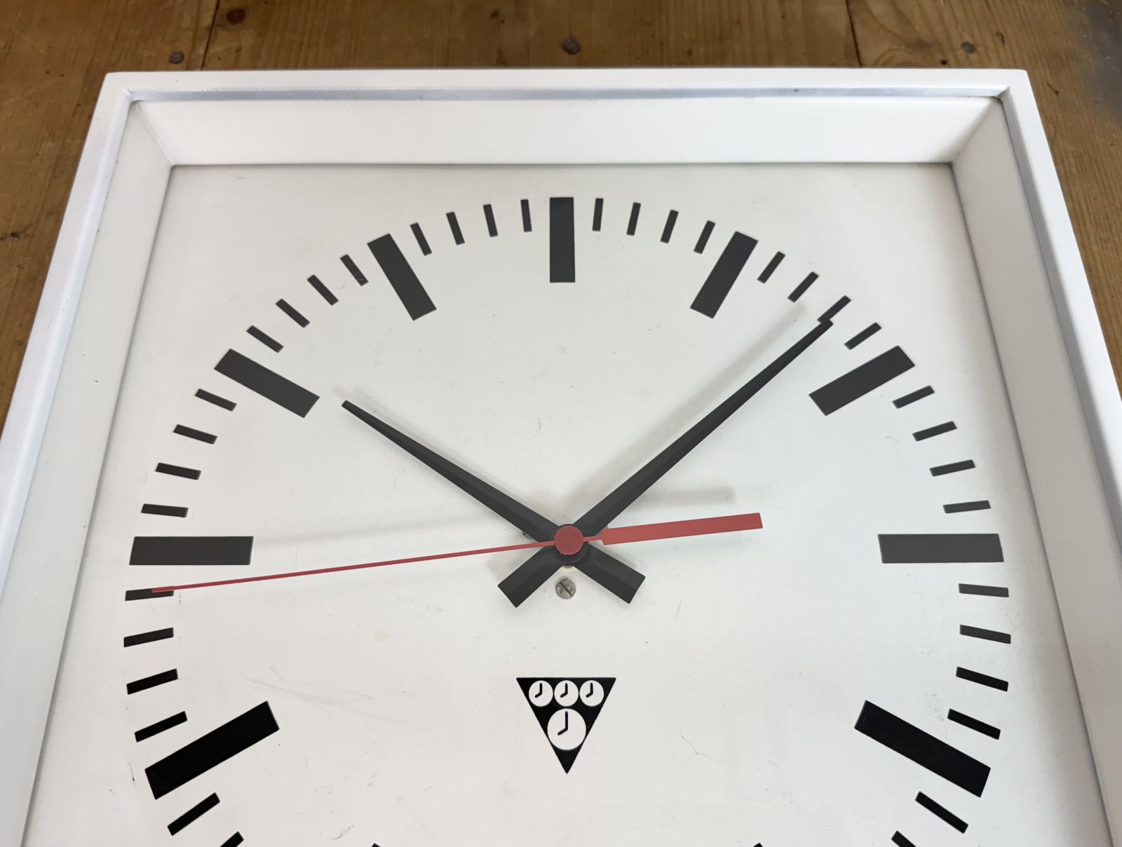 photo vintage White Industrial Square Wall Clock From Pragotron, 1970s