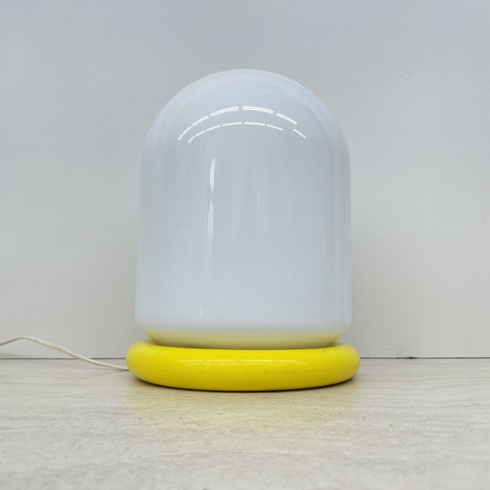 Mid Century Italiaanse Tafellamp Space Age Geel, Jaren 1970 photo 403.0