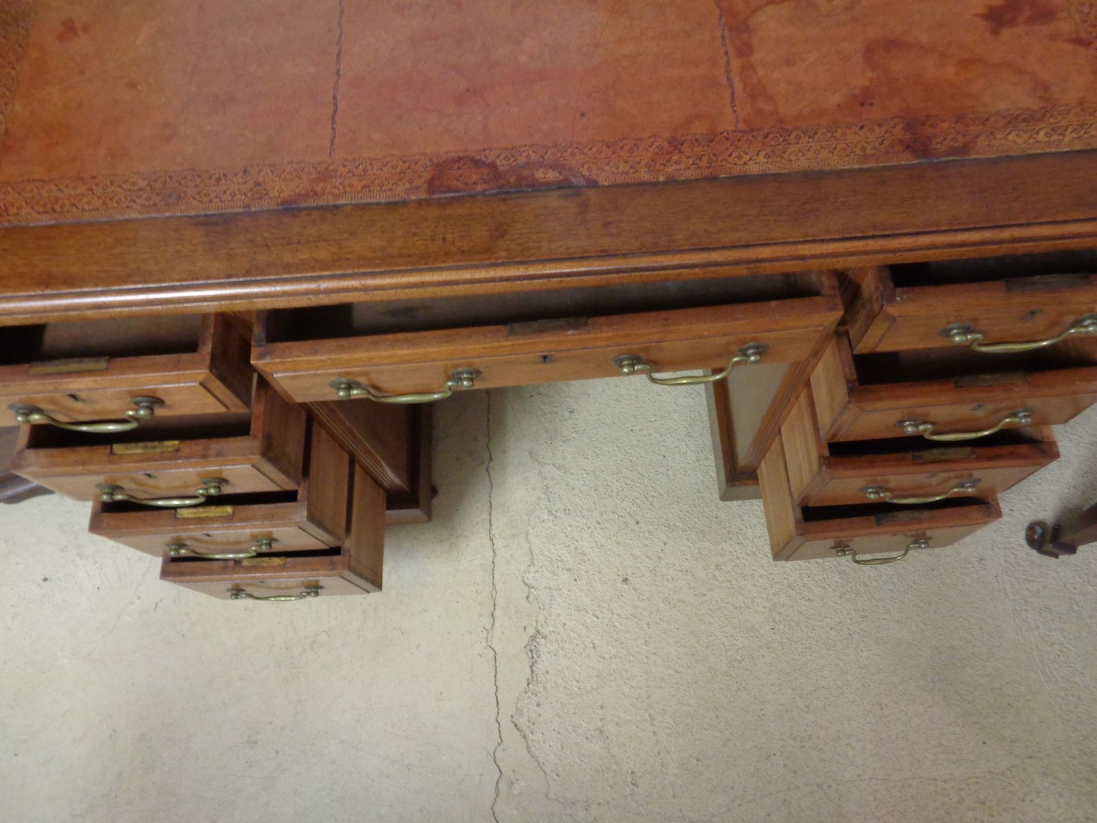 Edwardian Twin Pedestal Desk On Castors photo vinterior