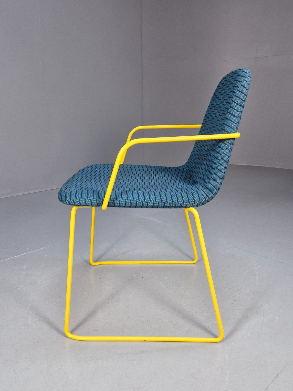 250.0 Modern Yellow Metal Framed Chair By Hitch Mylius Cebl Collection Eb10305 Mnor photo