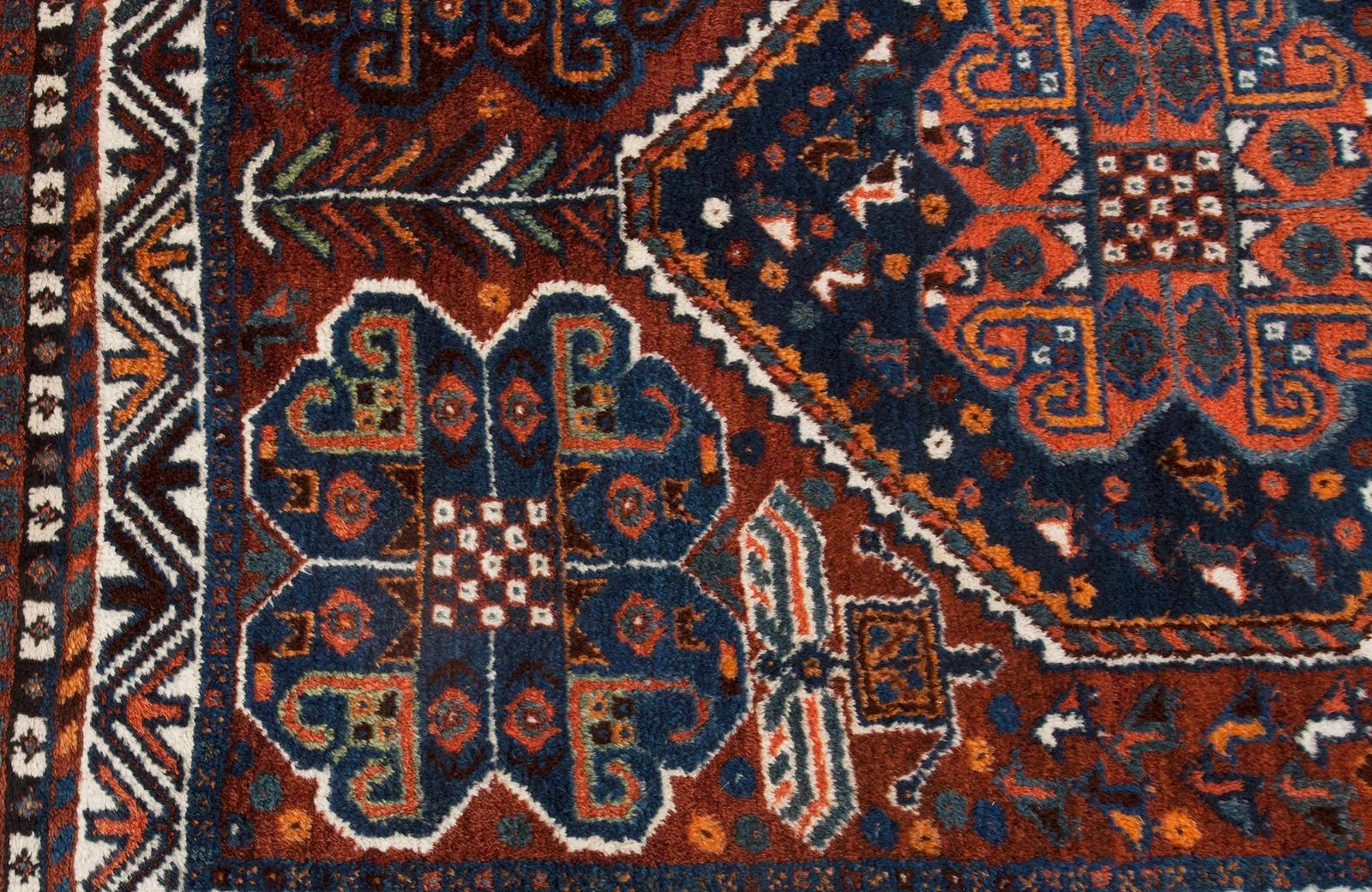Vintage Shiraz Rug 165x113cm photo Textiles
