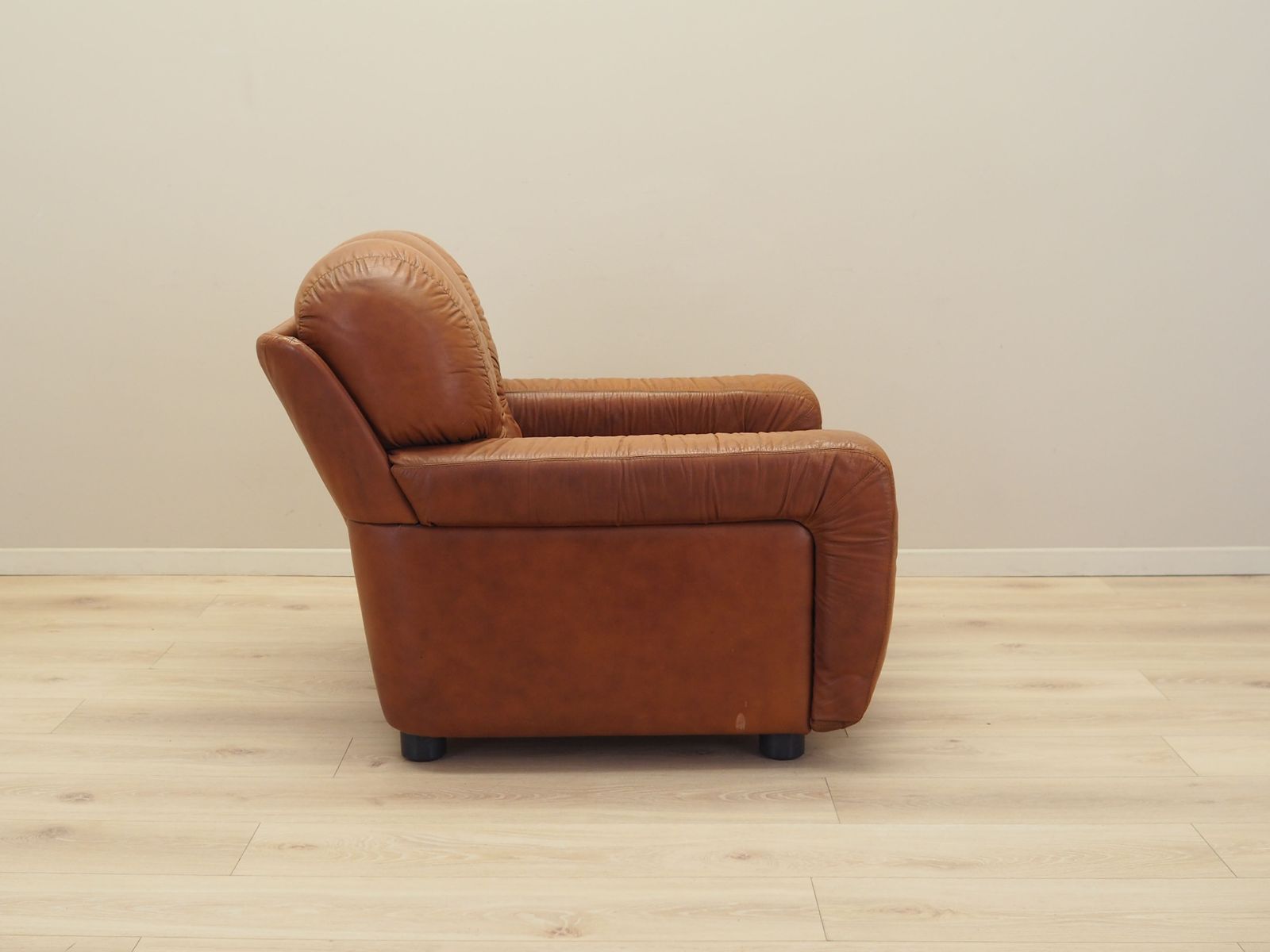 Brown Armchair, Italian Design, 1970s, Production: Italy photo vintage