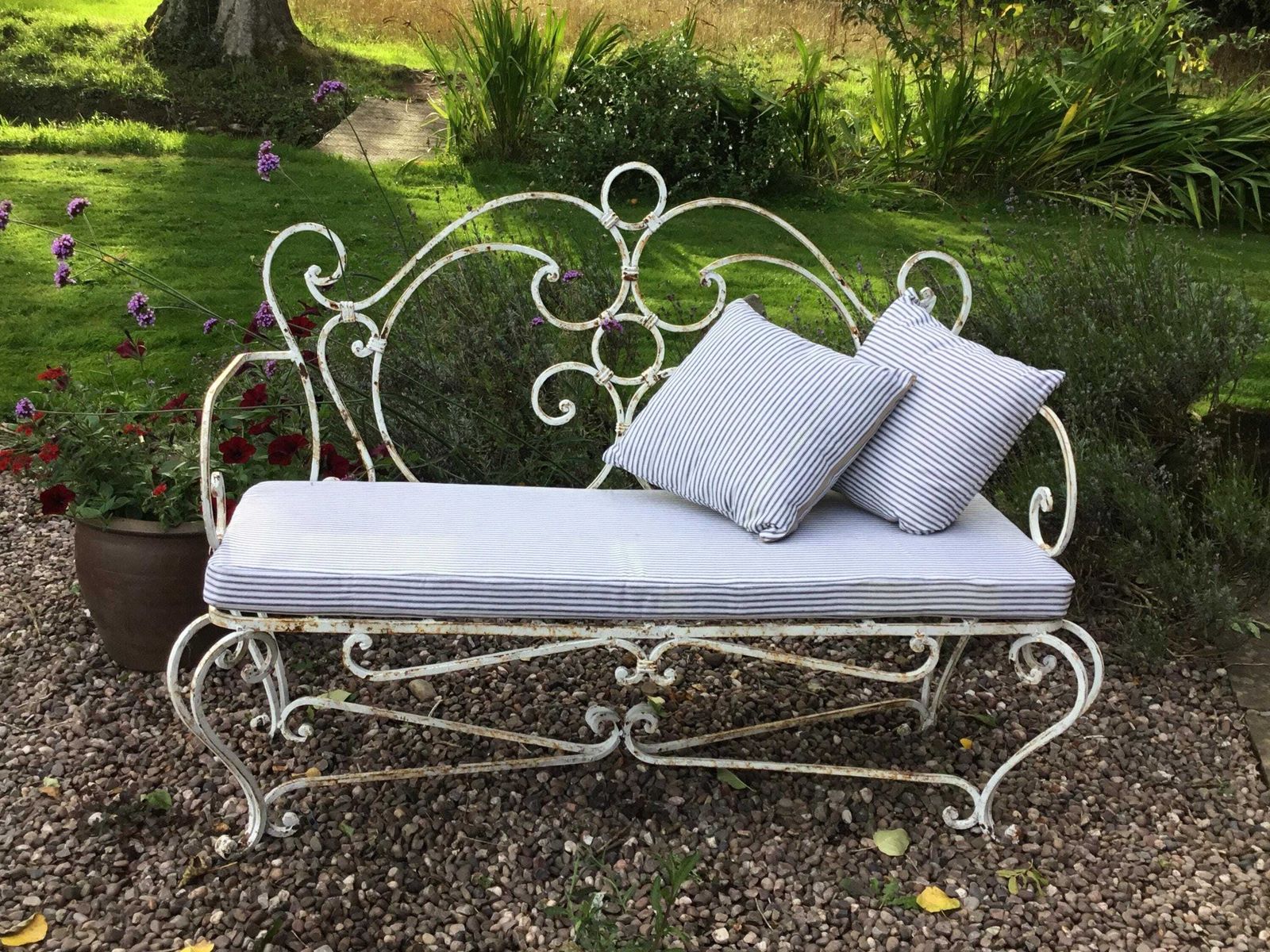 Stunning Vintage Decorative Garden/Conservatory Bench