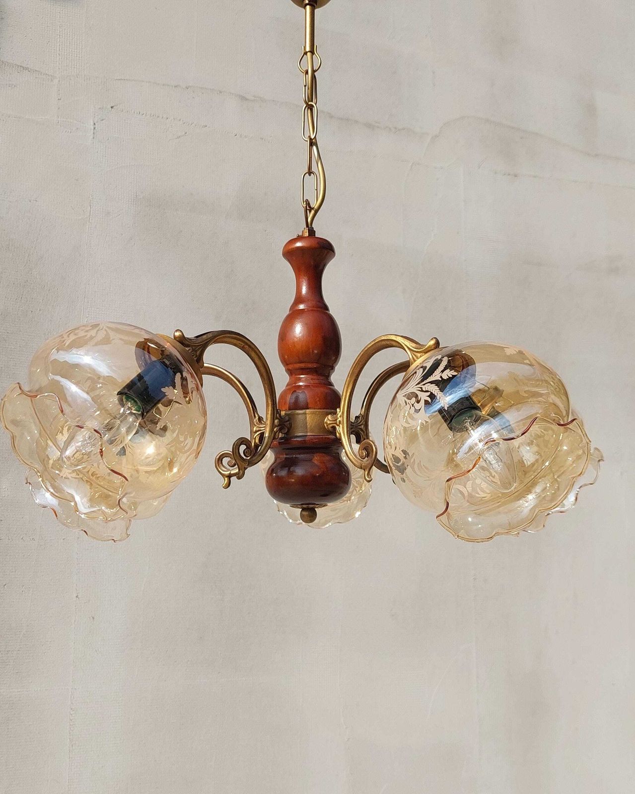 Vintage Brass And Wood Chandelier – 5 Arm Ceiling Light With Amber Etched Glass Tulip Shades, Mid Century Rustic Farmhouse Lighting Fixture photo for sale