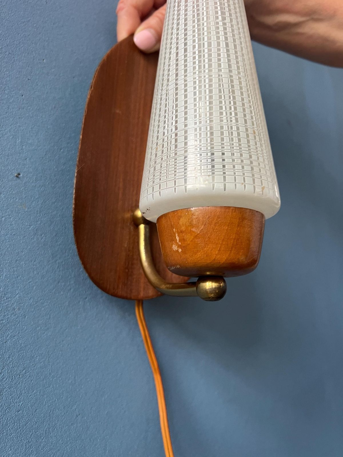 Mid Century Scandinavische Glazen Wandlamp photo vintage