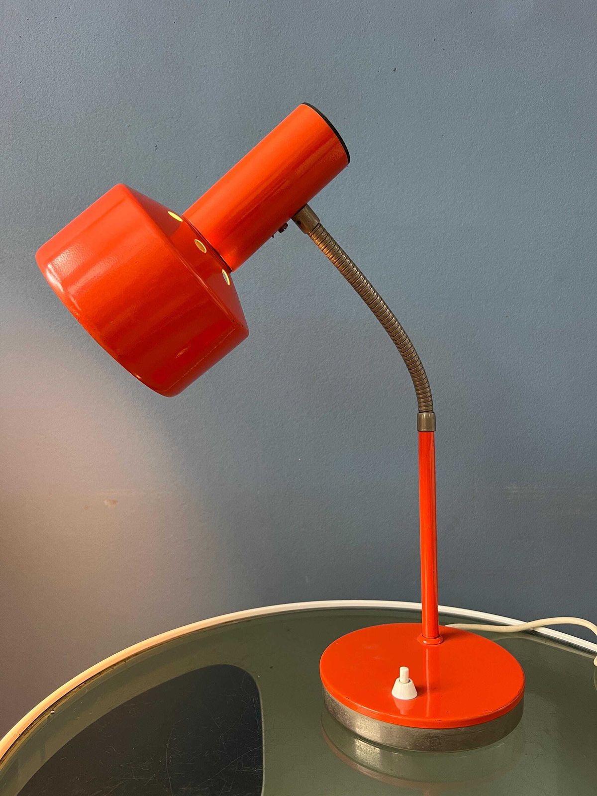 Oranje Mid Century Bureaulamp Van Hustadt Leuchten photo vinterior