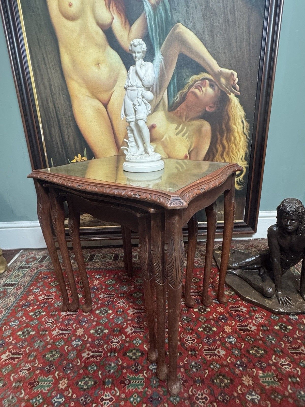 Regency Queen Anne Style Nest Of Three Tables In Rich Mahogany photo furniture