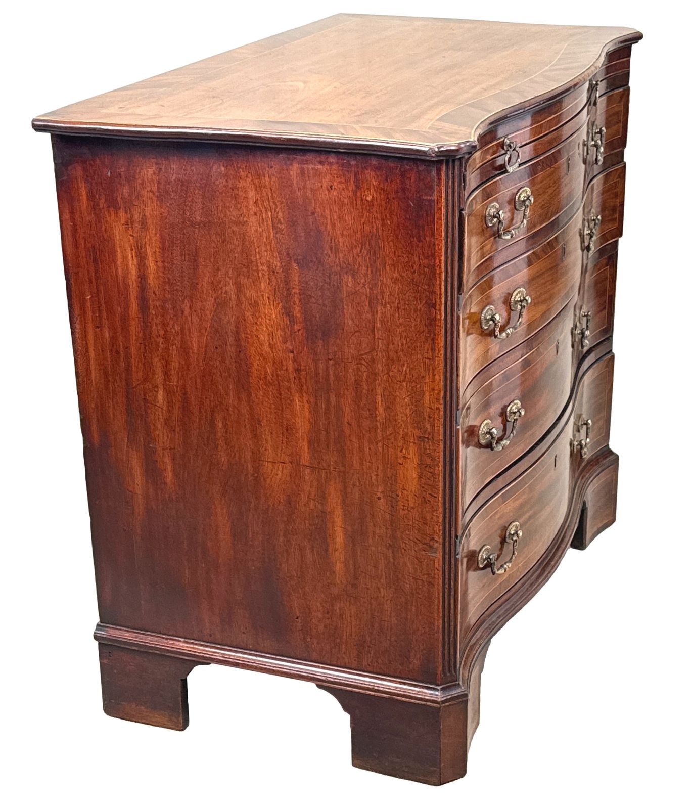 George III Period Mahogany Serpentine Chest Of Drawers (England, Circa 1770) photo vinterior