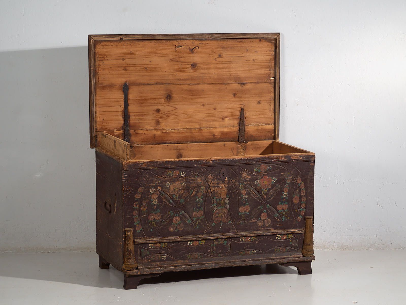 Antique Bridal Chest With Carved Vegetal Decoration photo for sale