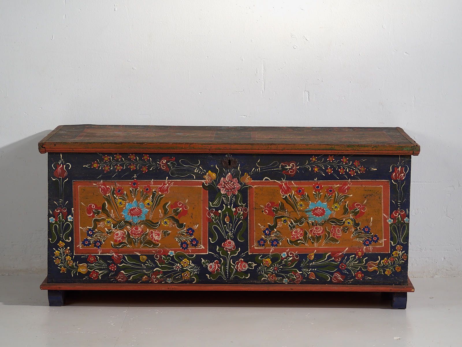 Antique Trunk With Floral Motifs (C.1870) #67 photo vinterior