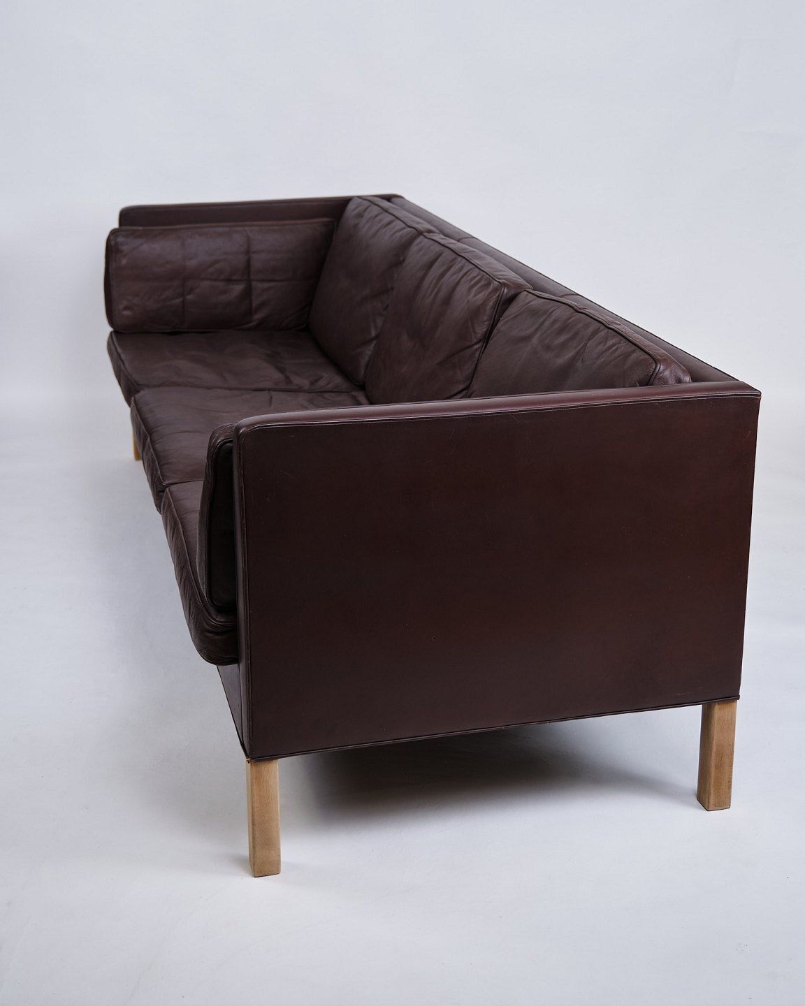 Sofa   3. Person   Model 2442   Brown Leather   Børge Mogensen   Fredericia Furniture Factory   Danish Design   1960s photo vinterior